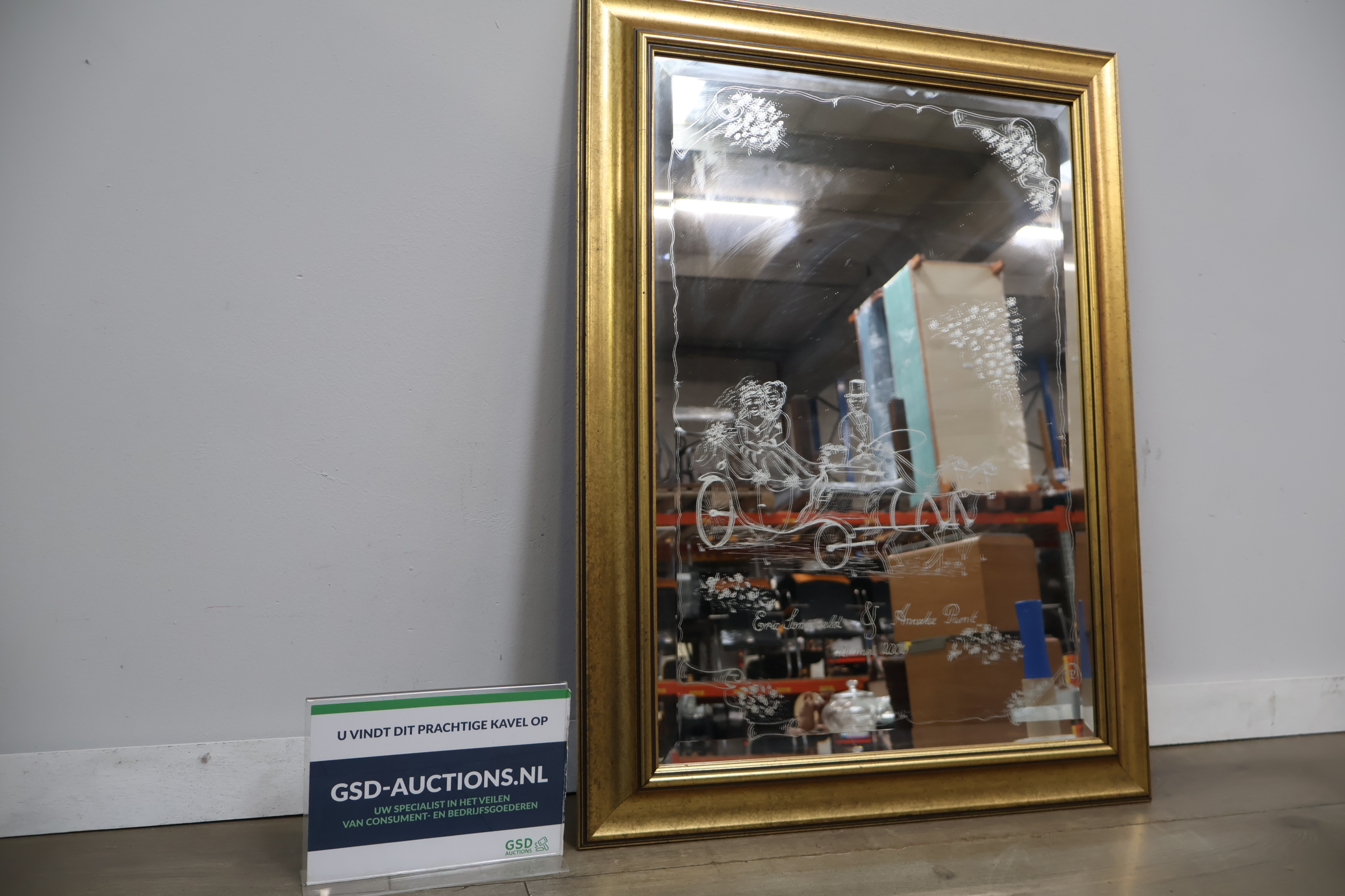 Gouden lijst spiegel met geëtst decor – foto 2 – kavel bij GSD Auctions, Zoeterwoude