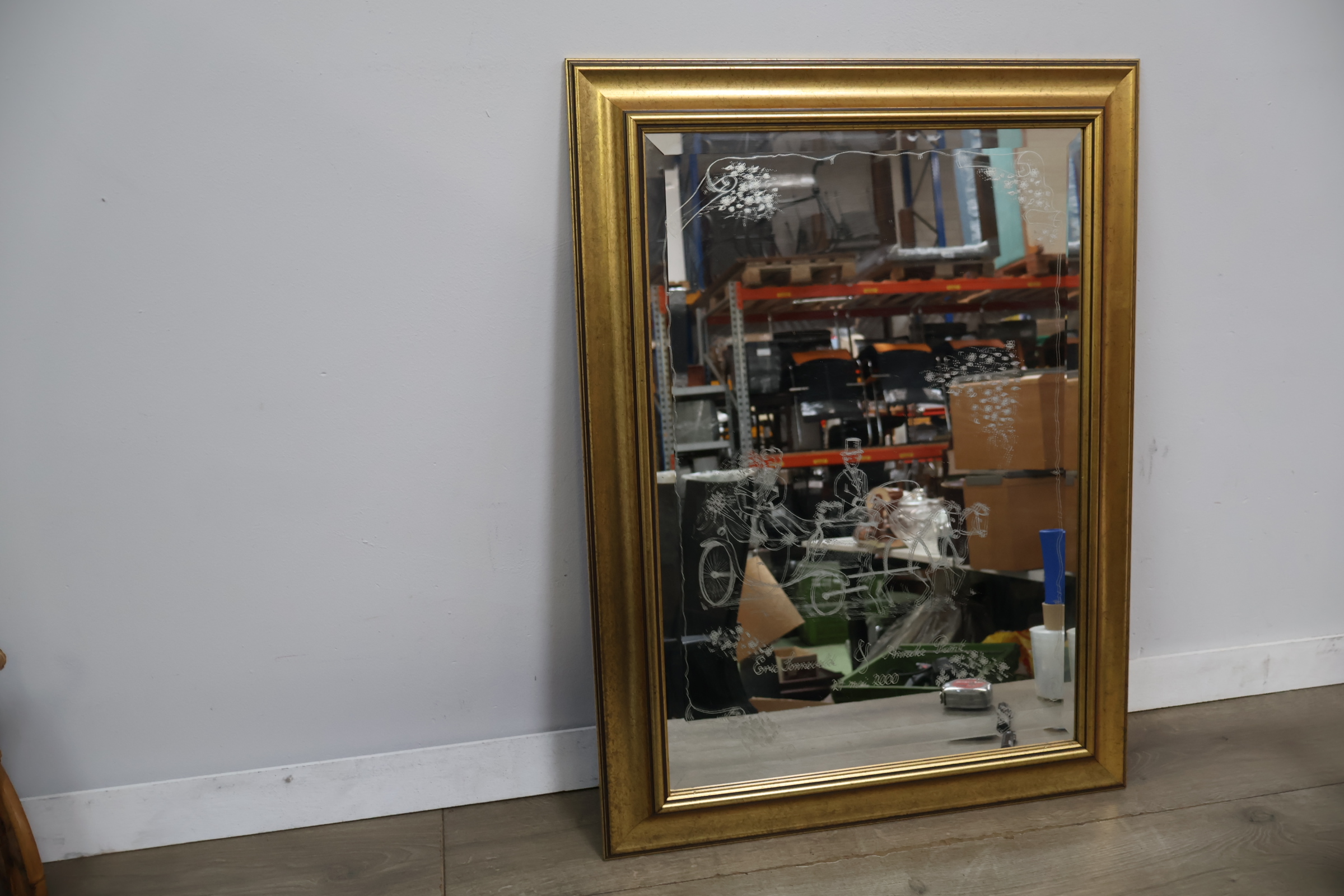 Gouden lijst spiegel met geëtst decor – foto 4 – kavel bij GSD Auctions, Zoeterwoude