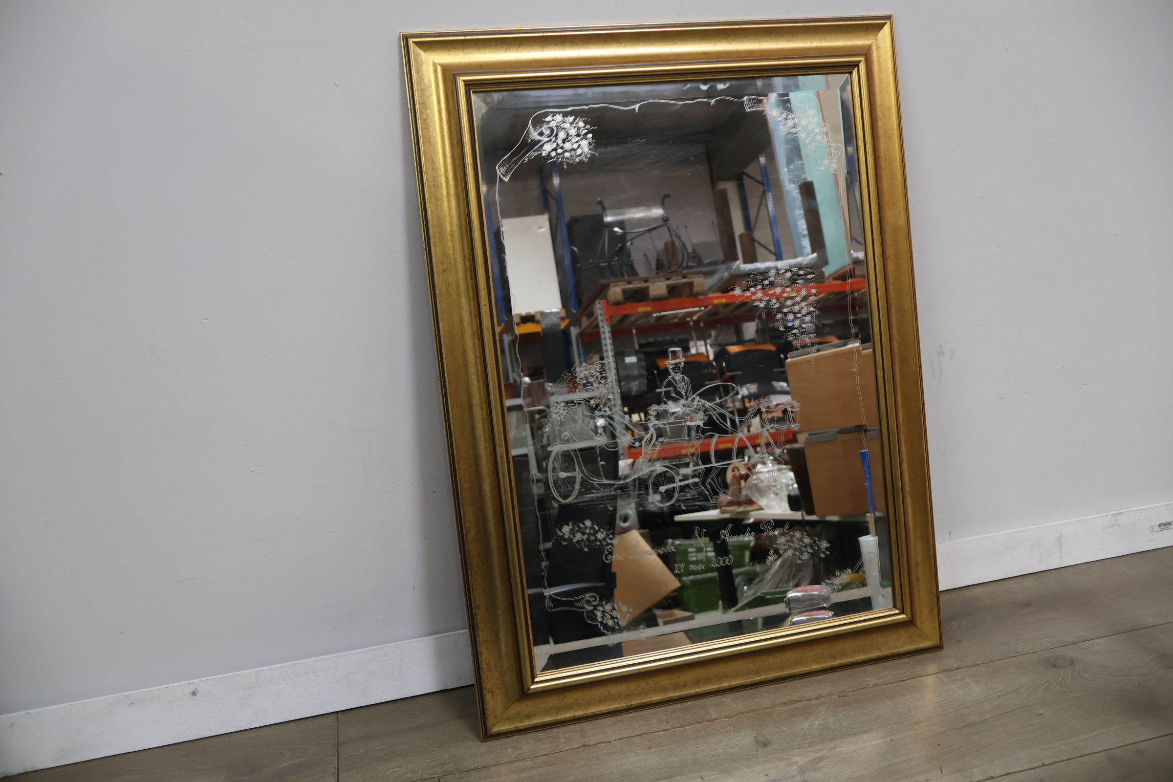 Gouden lijst spiegel met geëtst decor – foto 6 – kavel bij GSD Auctions, Zoeterwoude