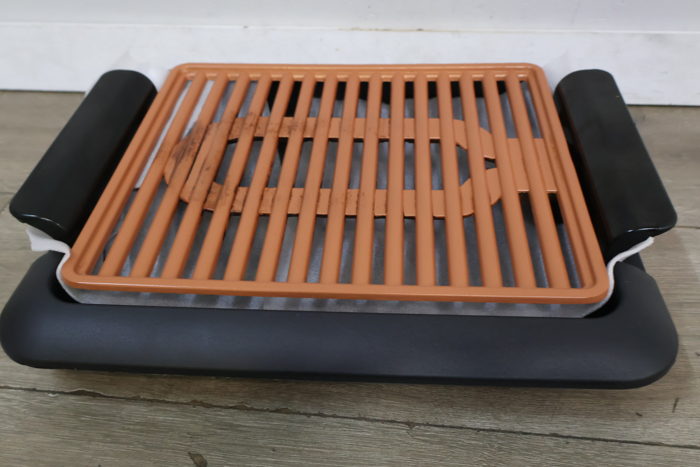 Swiss Pro+ Elektrische Rookloze Grill – foto 7 – kavel bij GSD Auctions, Zoeterwoude