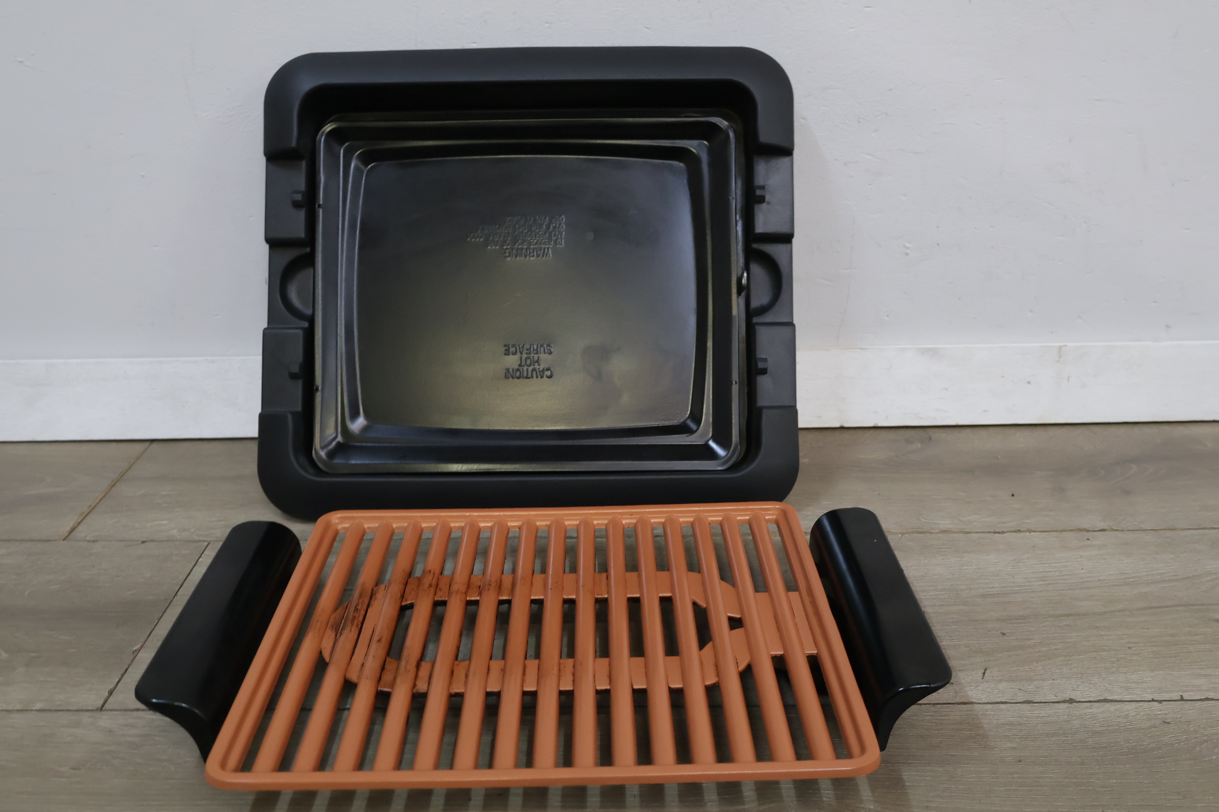Swiss Pro+ Elektrische Rookloze Grill – foto 8 – kavel bij GSD Auctions, Zoeterwoude