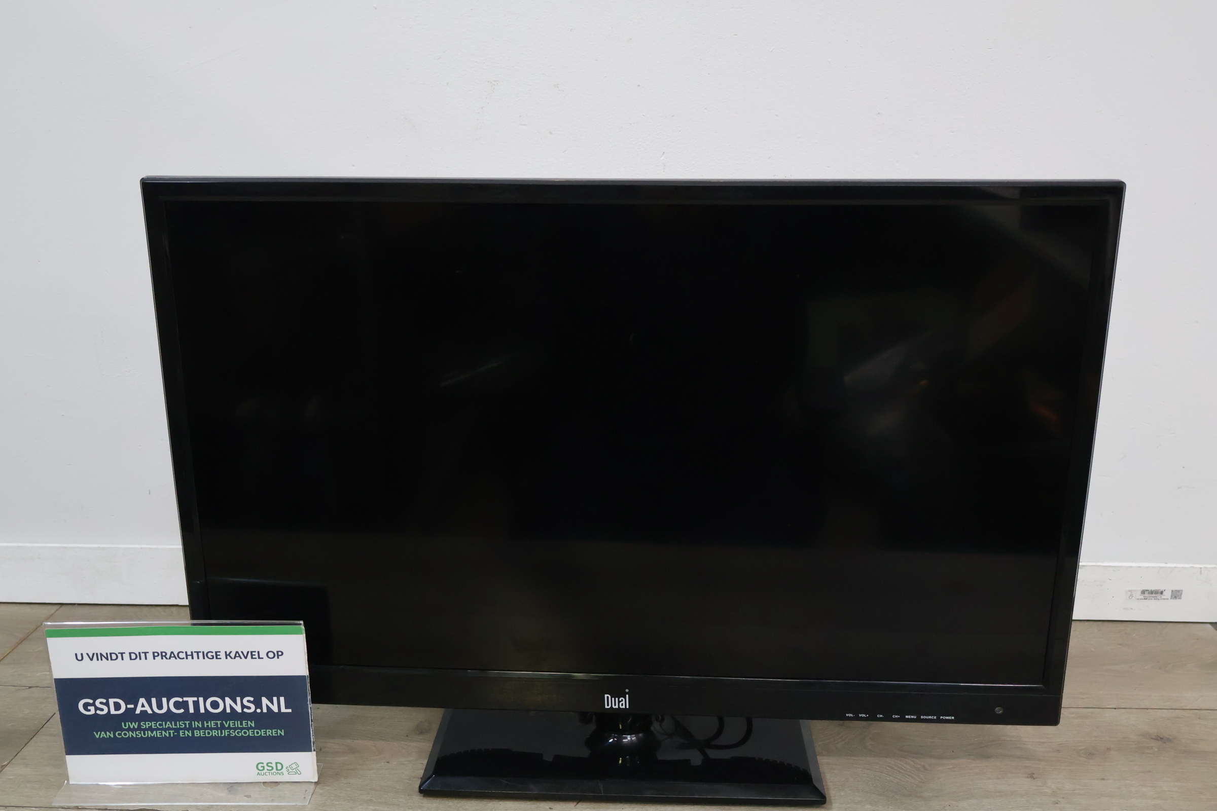 Dual 32'inch LED TV – foto 2 – kavel bij GSD Auctions, Zoeterwoude
