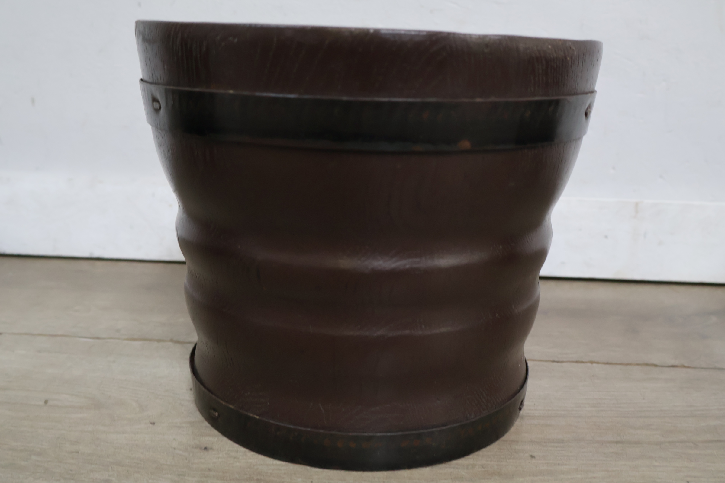 Set van drie bloempotten – foto 5 – kavel bij GSD Auctions, Zoeterwoude