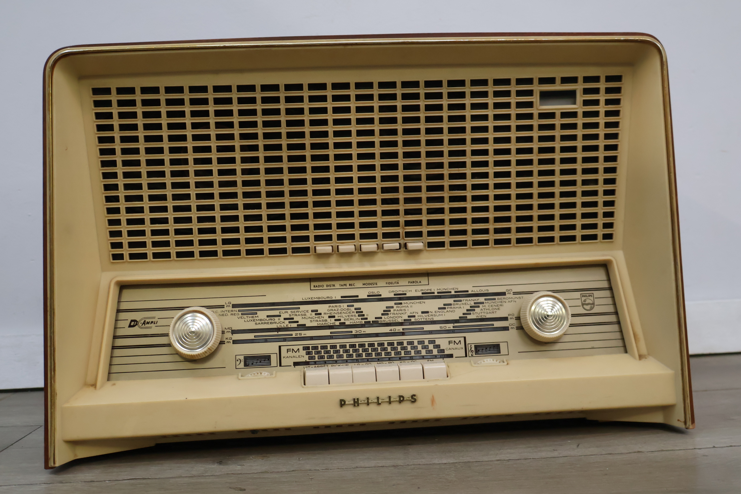 Philips vintage radio - Jaren '60 – foto 4 – kavel bij GSD Auctions, Zoeterwoude