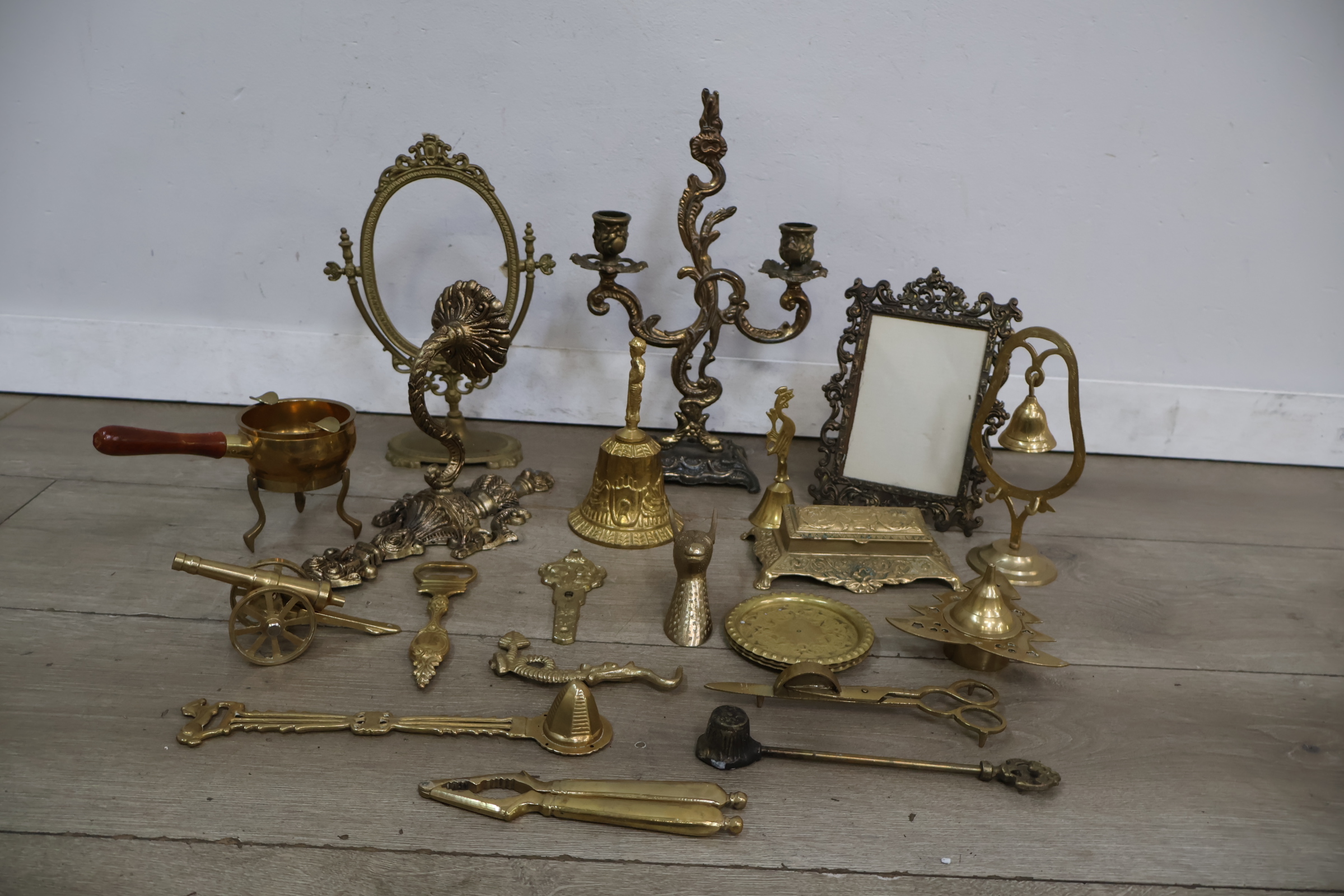 Set diverse messing decoratieve objecten – foto 3 – kavel bij GSD Auctions, Zoeterwoude