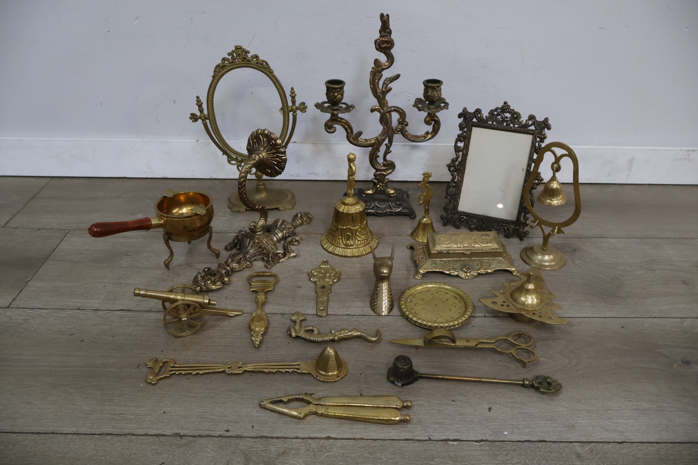 Set diverse messing decoratieve objecten – foto 4 – kavel bij GSD Auctions, Zoeterwoude
