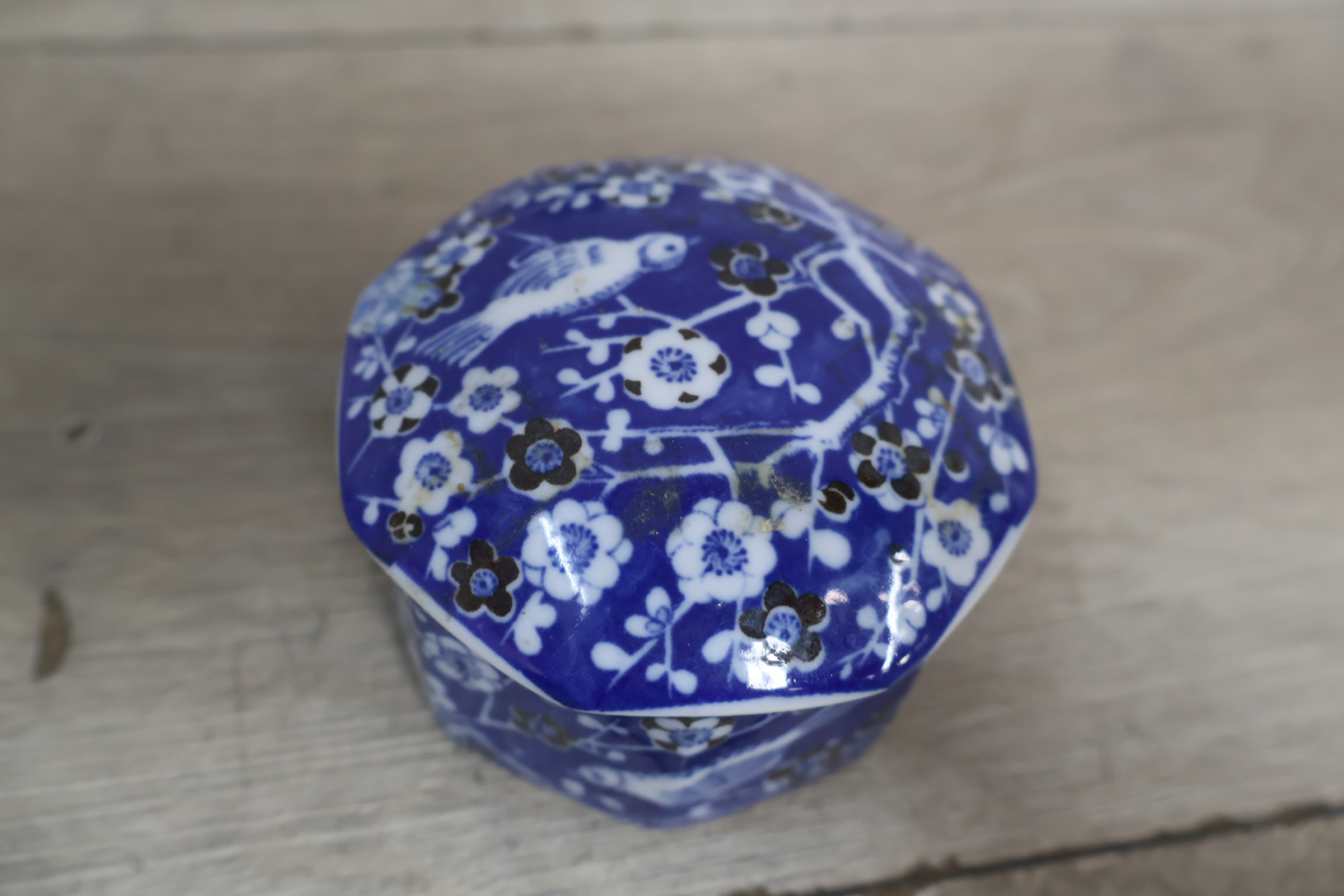 Set divers blauw-wit servies - met oa Delfts – foto 6 – kavel bij GSD Auctions, Zoeterwoude