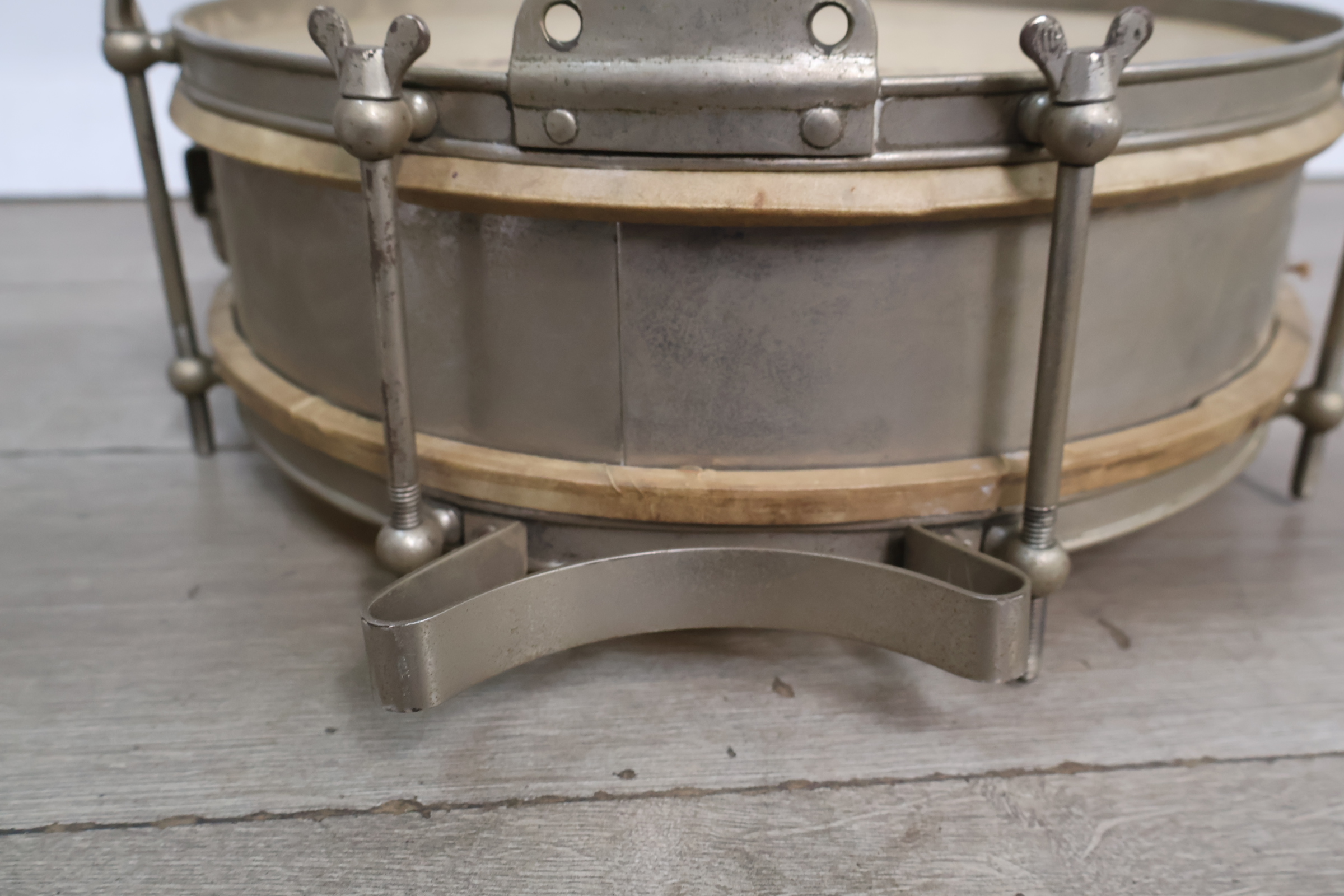 Oude metalen trommel – foto 8 – kavel bij GSD Auctions, Zoeterwoude