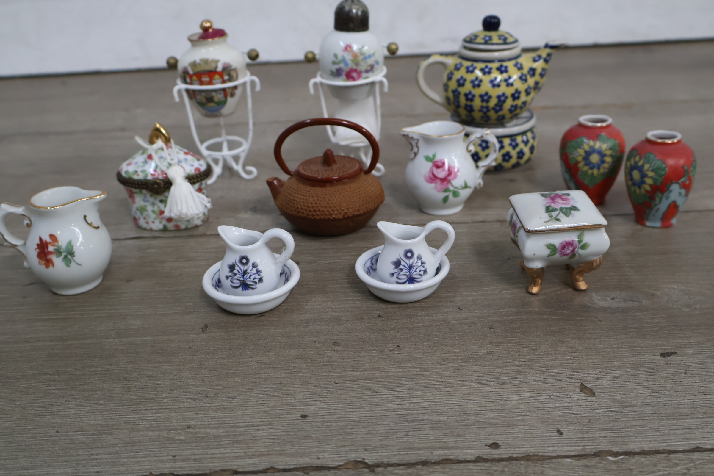 Miniatuur porselein – foto 3 – kavel bij GSD Auctions, Zoeterwoude