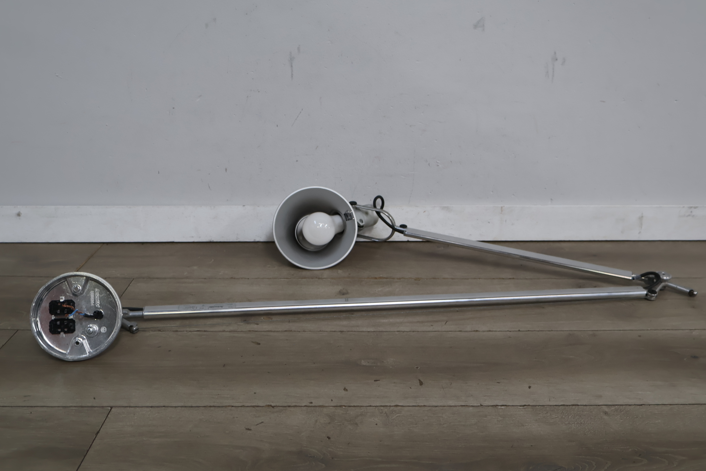 Artemide Tolomeo Lamp - M. de Lucchi, G. Fassina – foto 3 – kavel bij GSD Auctions, Zoeterwoude