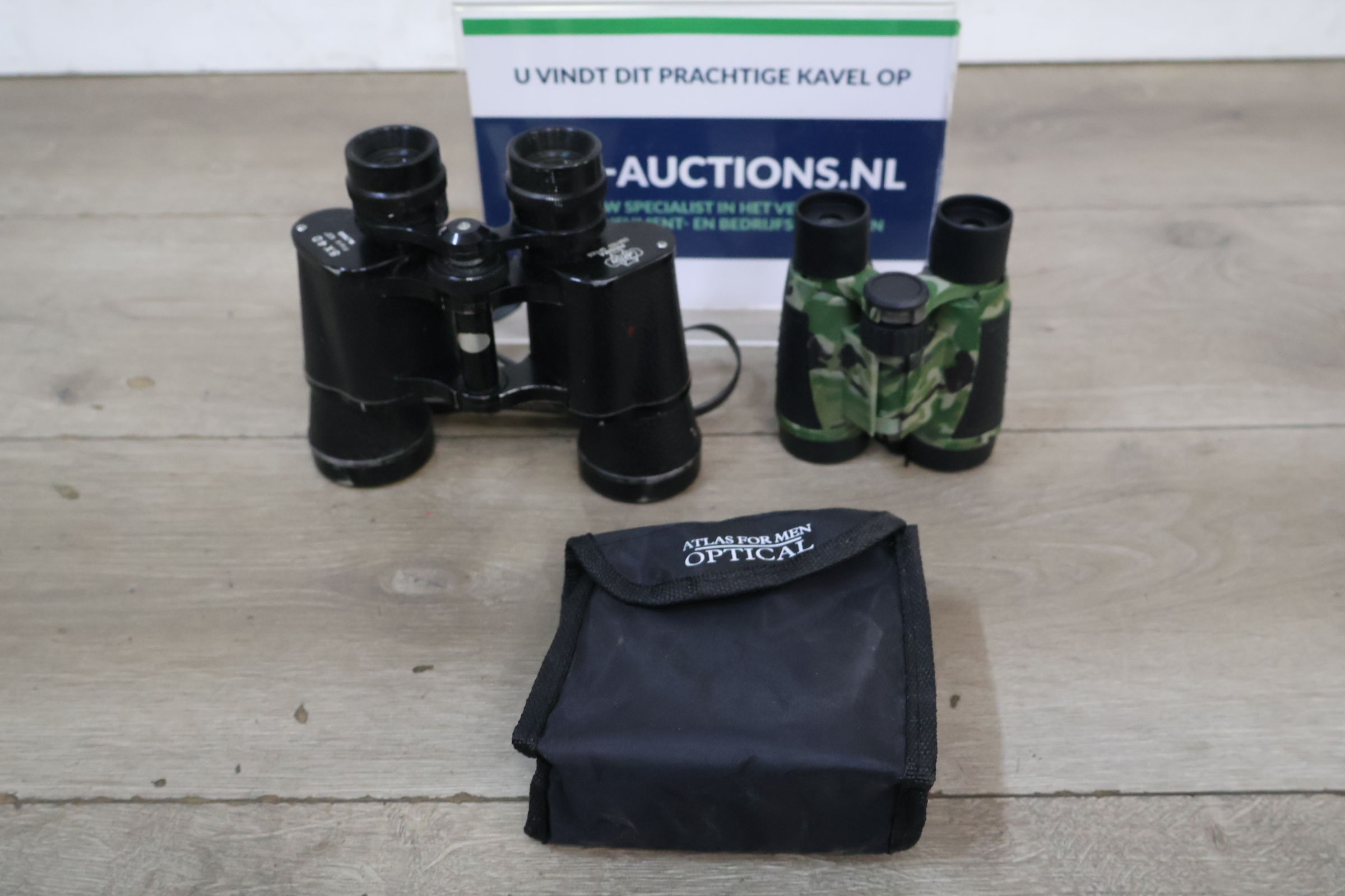 Set verrekijkers met Atlas for Men Optical tas – kavel bij GSD Auctions, Zoeterwoude