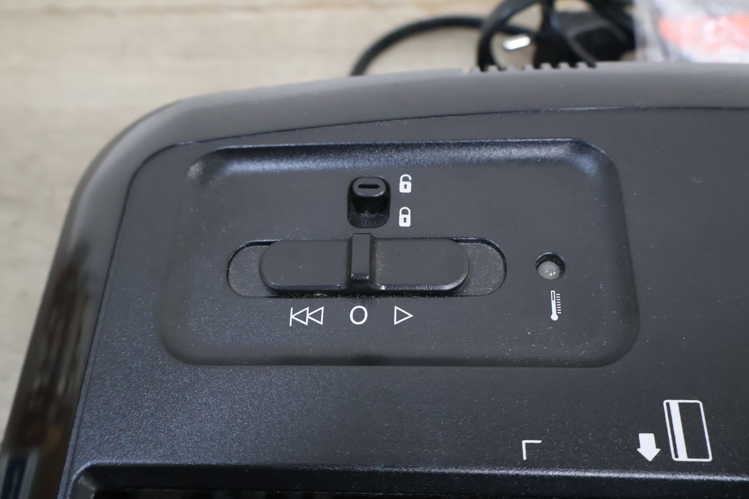 Fellowes papierversnipperaar – foto 6 – kavel bij GSD Auctions, Zoeterwoude
