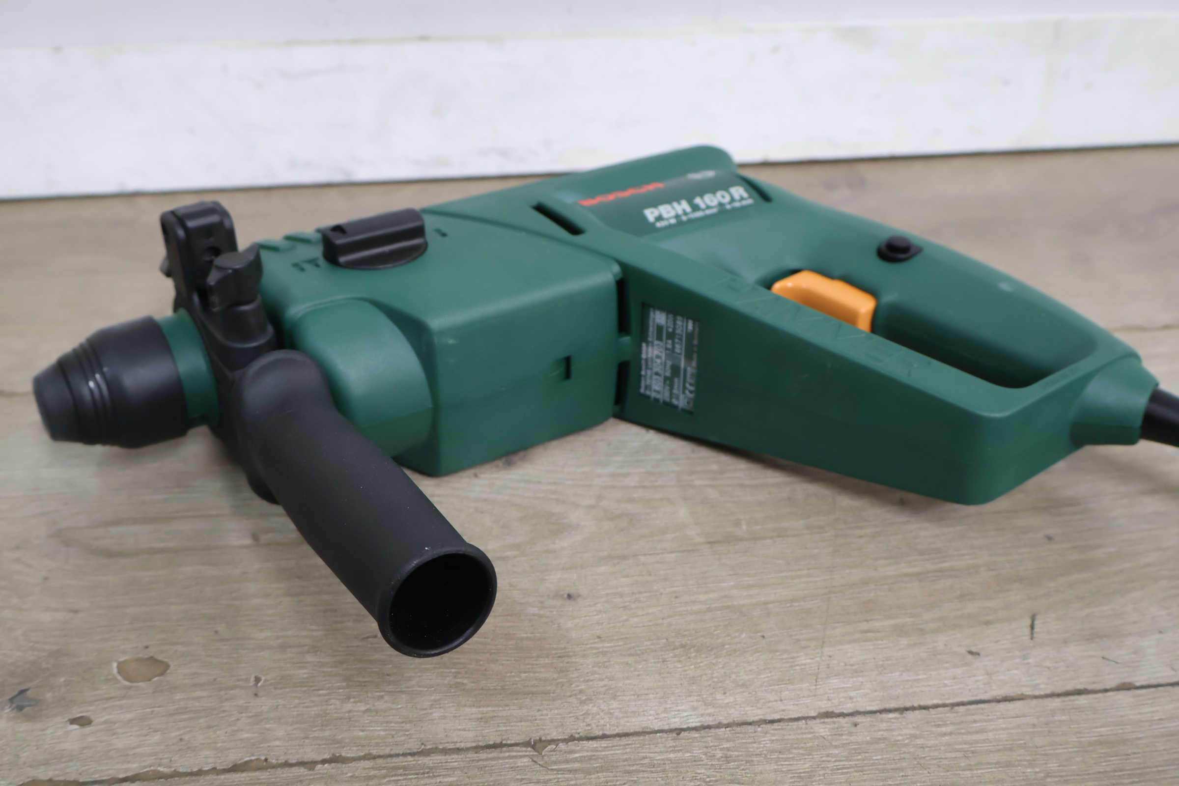 Bosch boorhamer PBH 160 R met accessoires – foto 10 – kavel bij GSD Auctions, Zoeterwoude