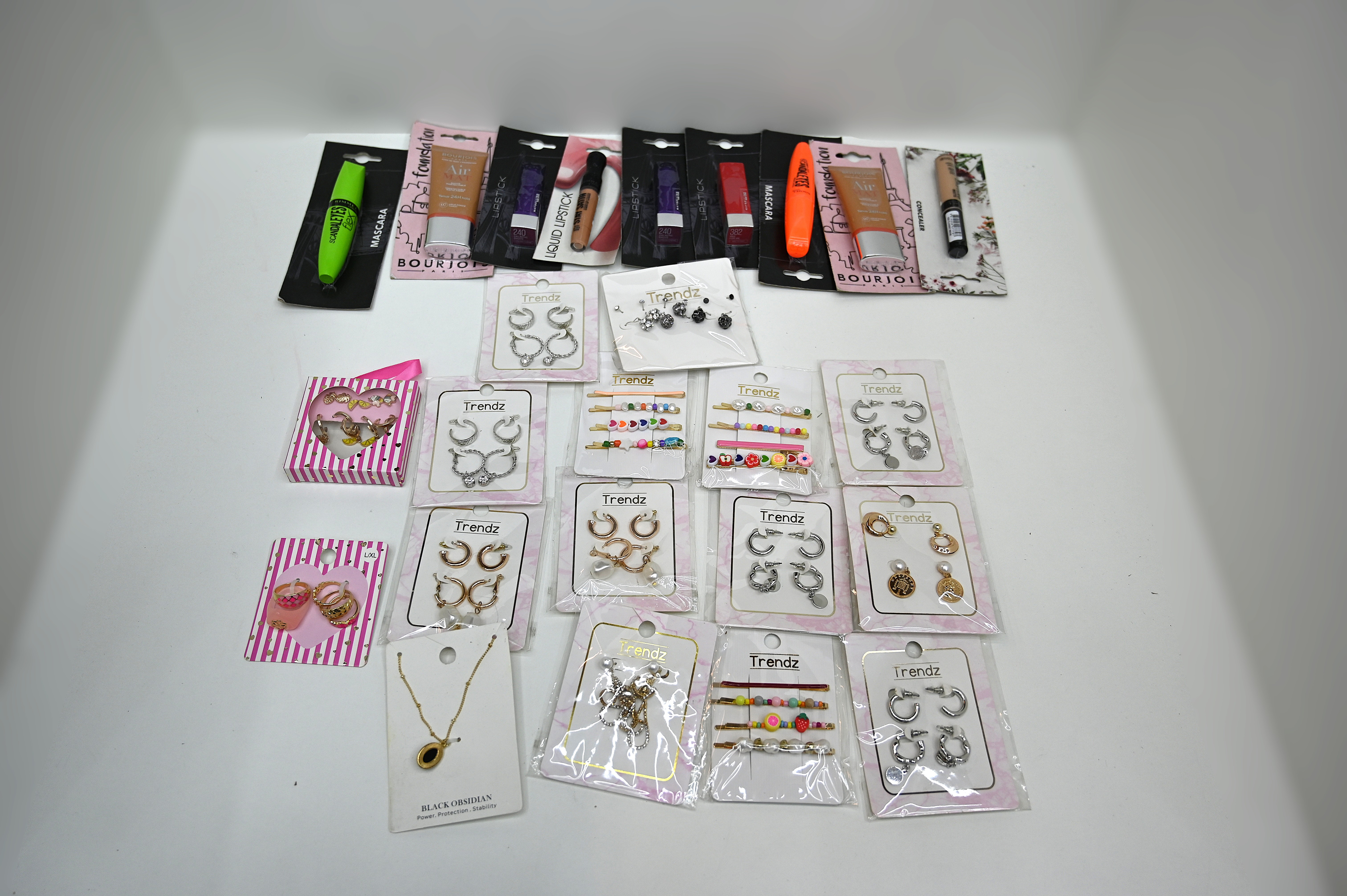 Mystery Sieraden & Make-up Box XL met 50 items – foto 6 – kavel bij GSD Auctions, Zoeterwoude