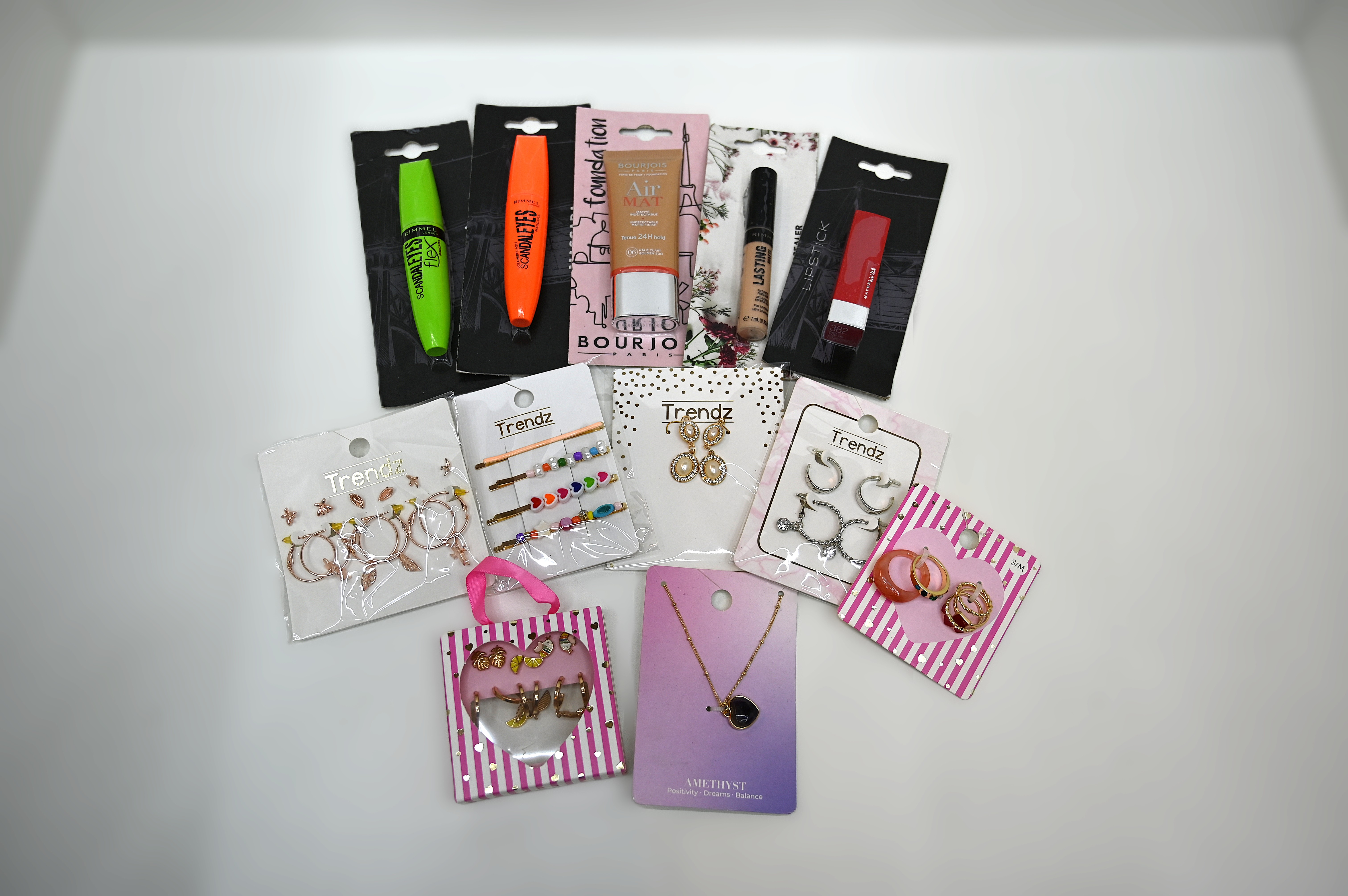 Mystery Sieraden & Make-up Box XL met 50 items – foto 7 – kavel bij GSD Auctions, Zoeterwoude