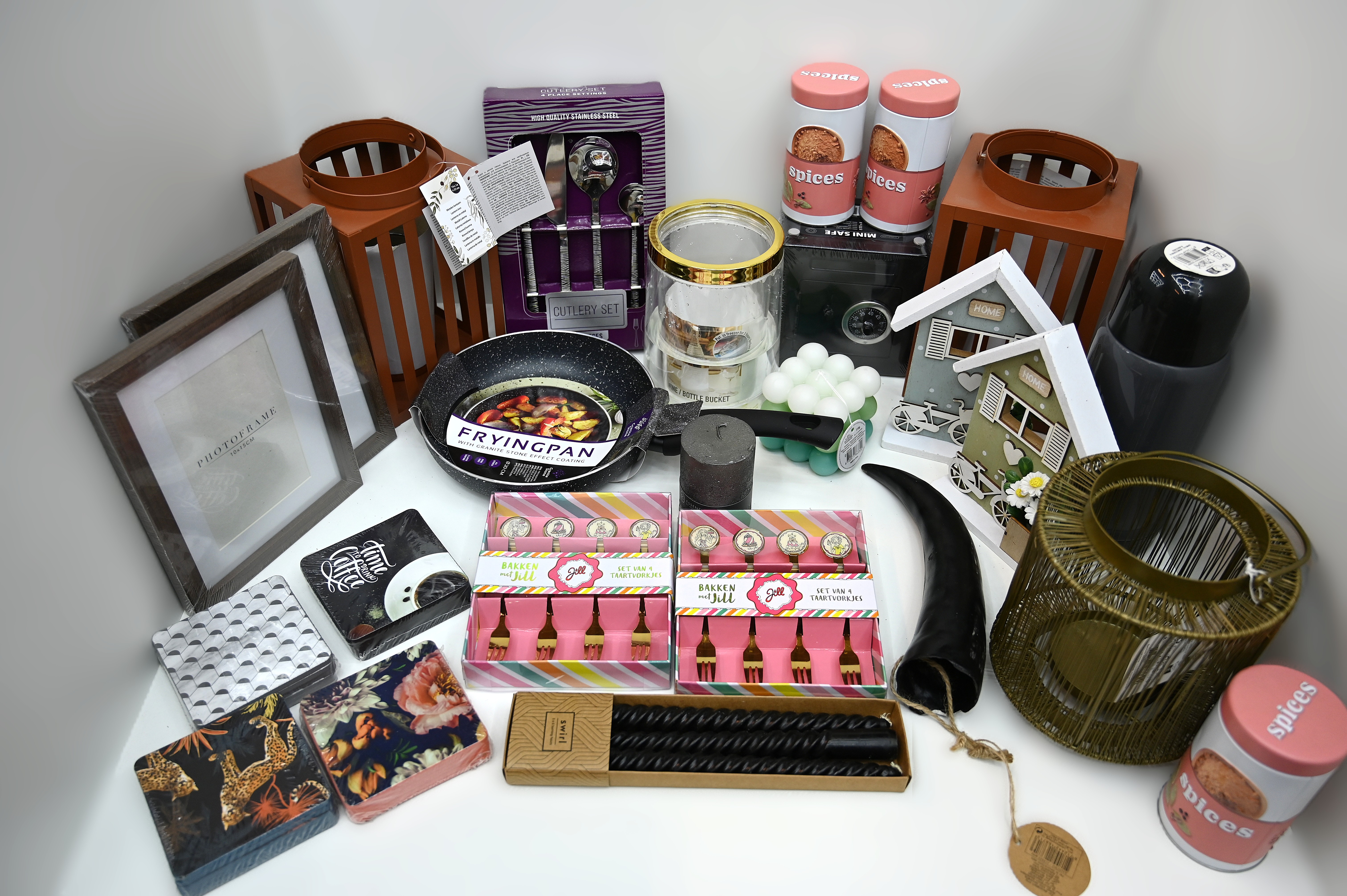 Mystery Wonen & decoratie Box XL met 50 items – foto 3 – kavel bij GSD Auctions, Zoeterwoude