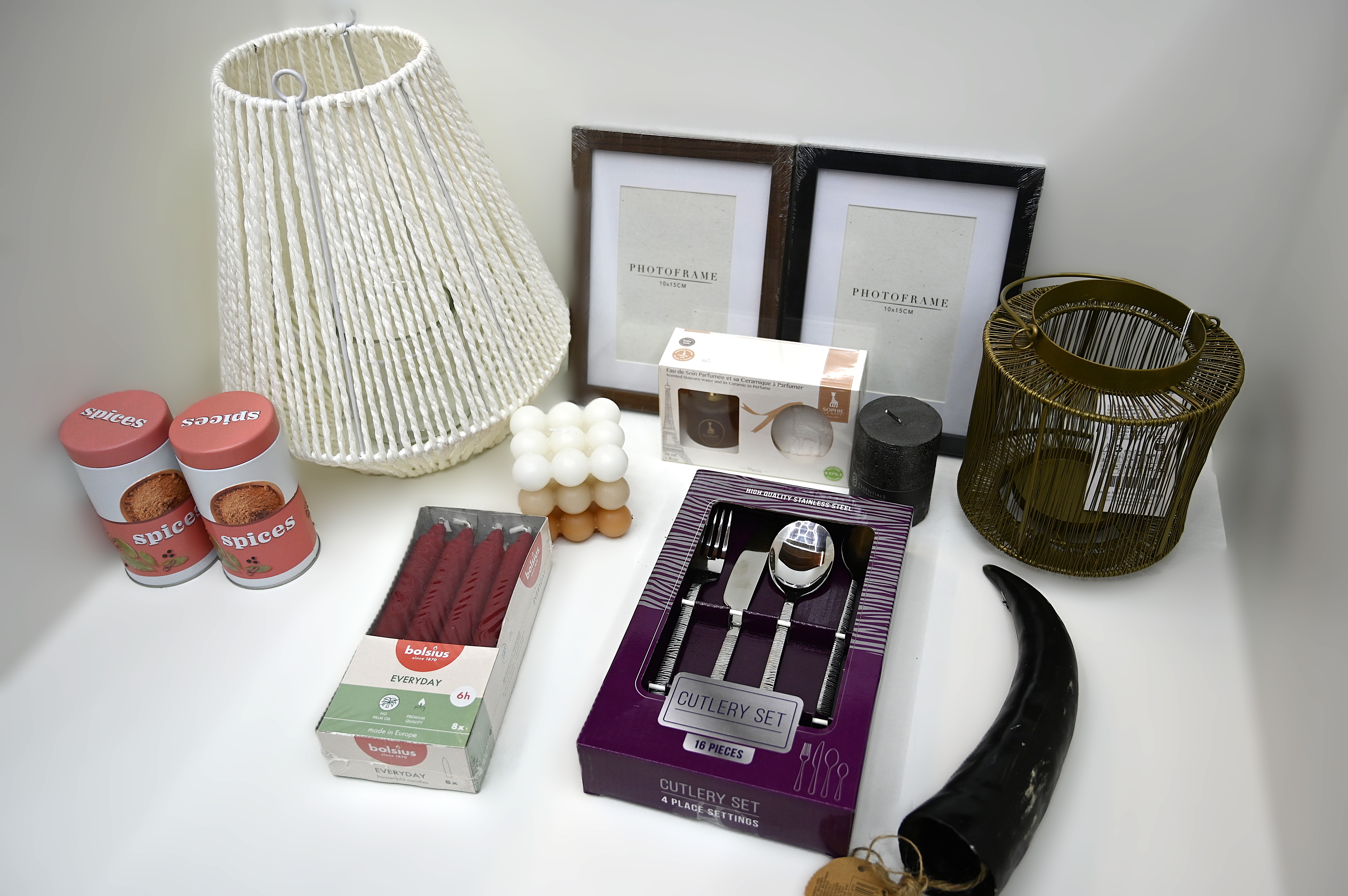 4x Mystery Wonen & decoratie Box XL met 50 items (200 stuks) – kavel bij GSD Auctions, Zoeterwoude