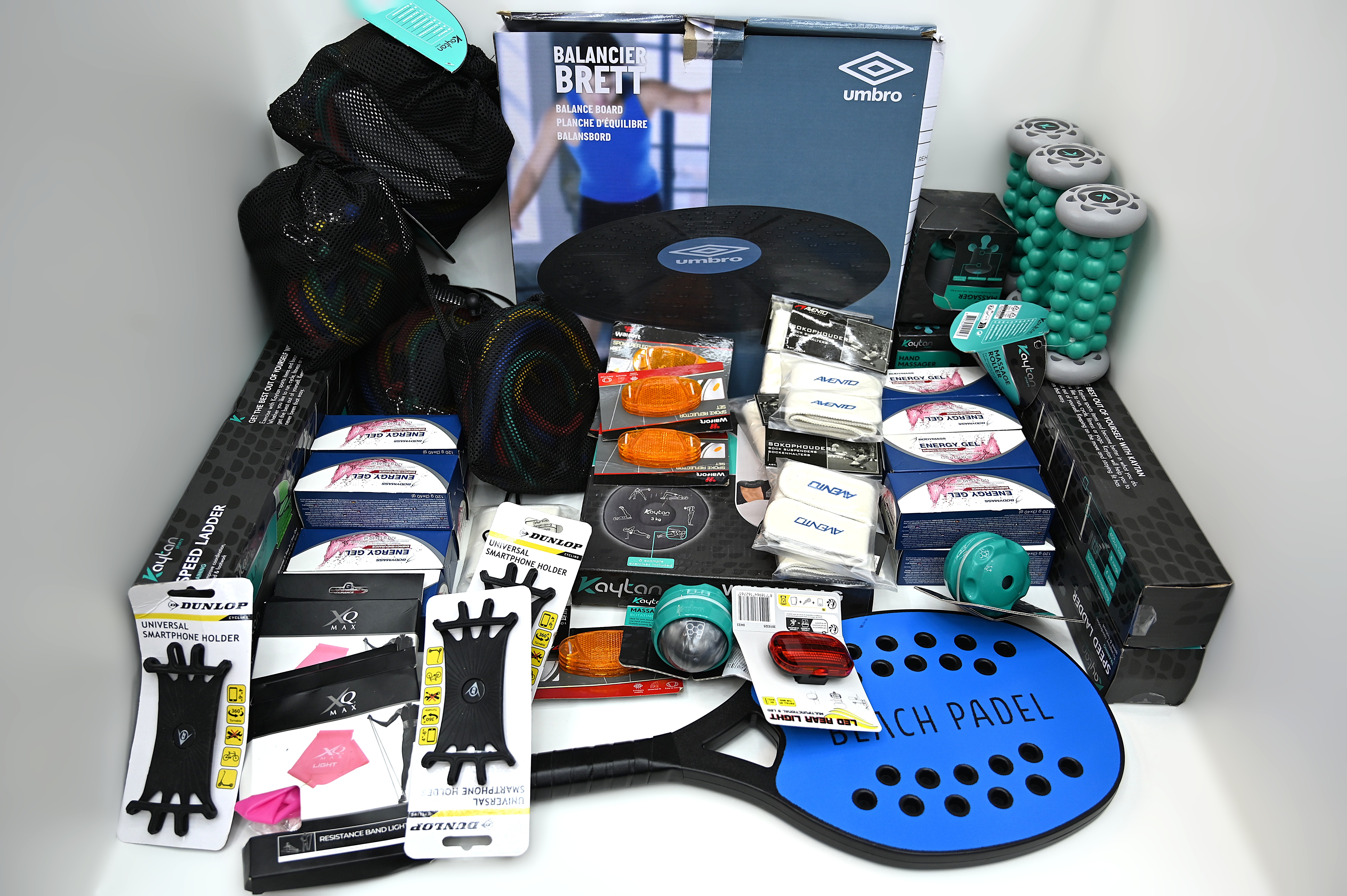 Mystery Sport Box XL met 50 items – kavel bij GSD Auctions, Zoeterwoude