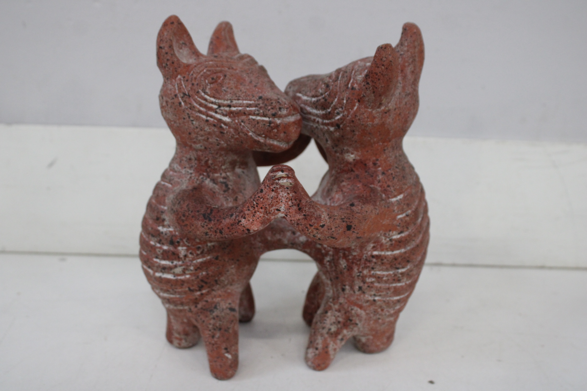 Twee keramische dierenfiguren'' – foto 3 – kavel bij GSD Auctions, Zoeterwoude
