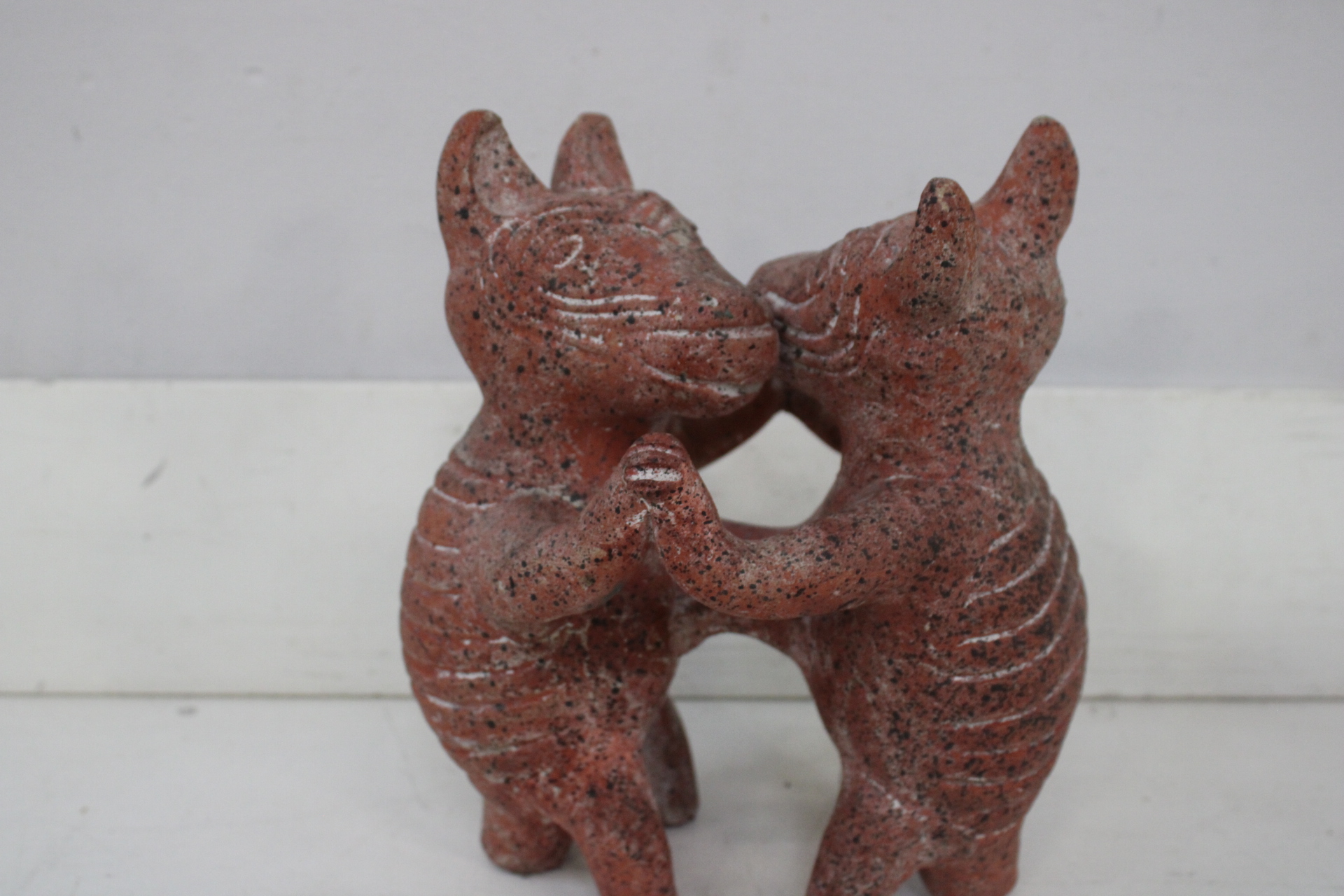 Twee keramische dierenfiguren'' – foto 6 – kavel bij GSD Auctions, Zoeterwoude