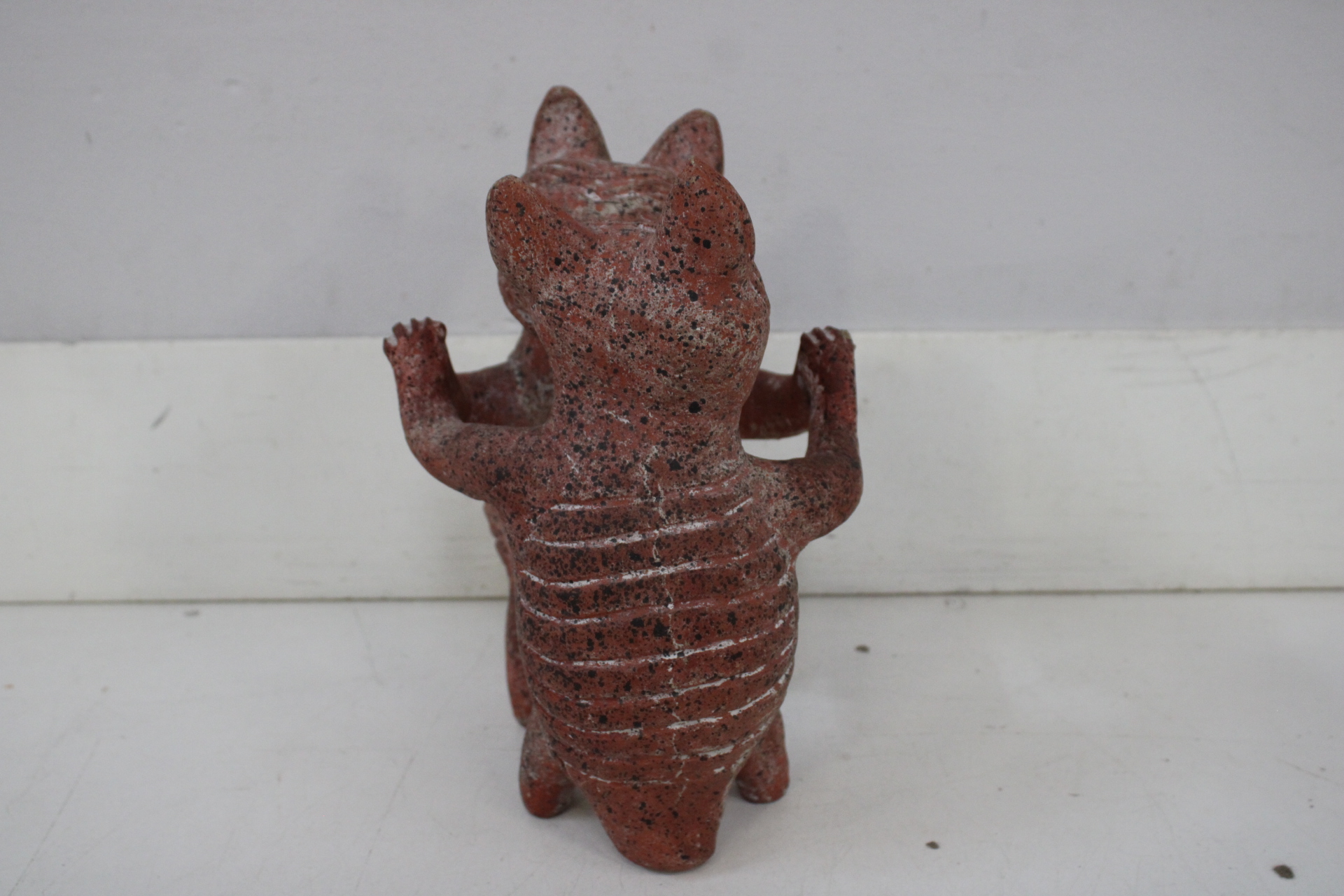 Twee keramische dierenfiguren'' – foto 8 – kavel bij GSD Auctions, Zoeterwoude