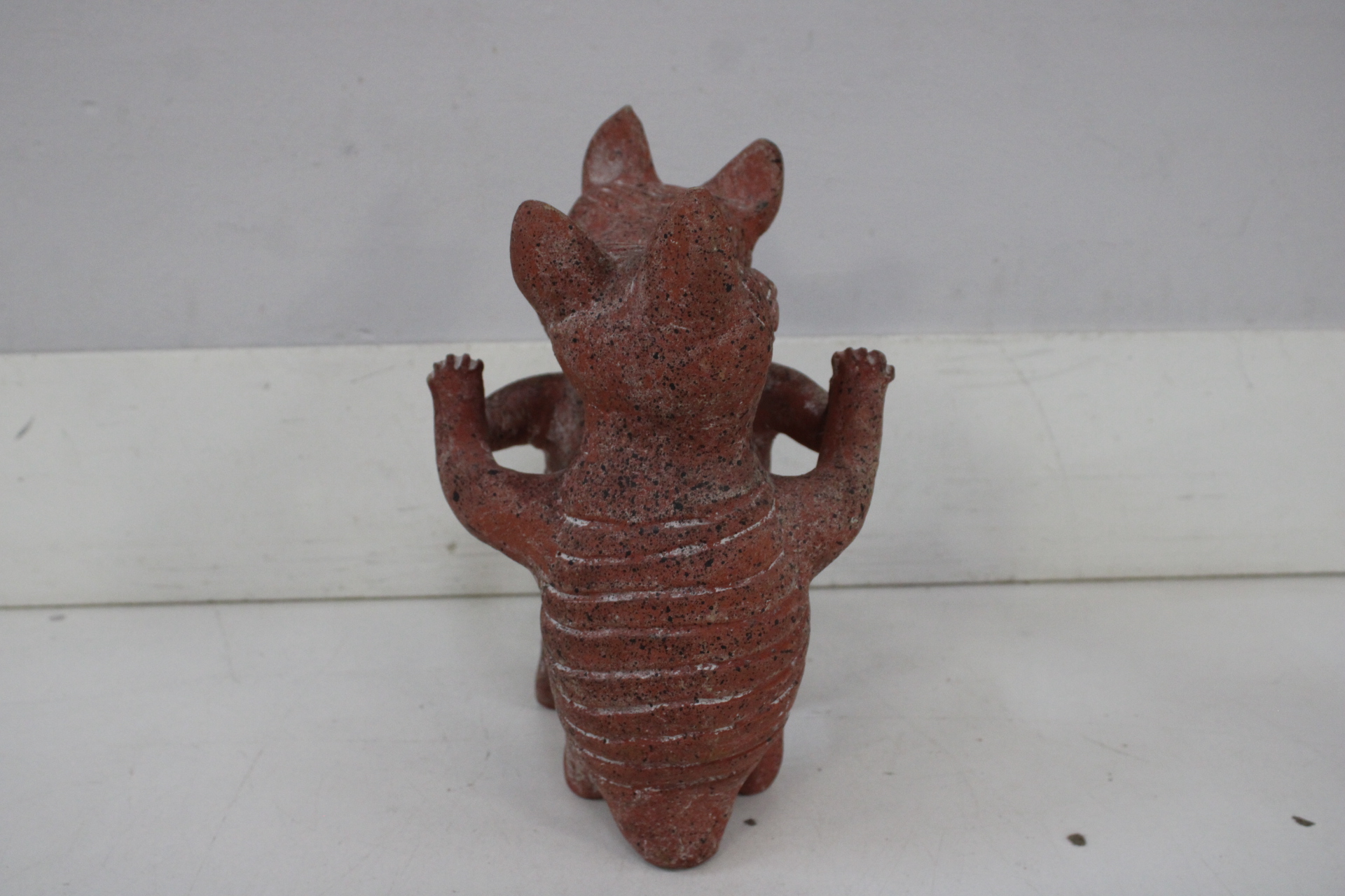 Twee keramische dierenfiguren'' – foto 9 – kavel bij GSD Auctions, Zoeterwoude