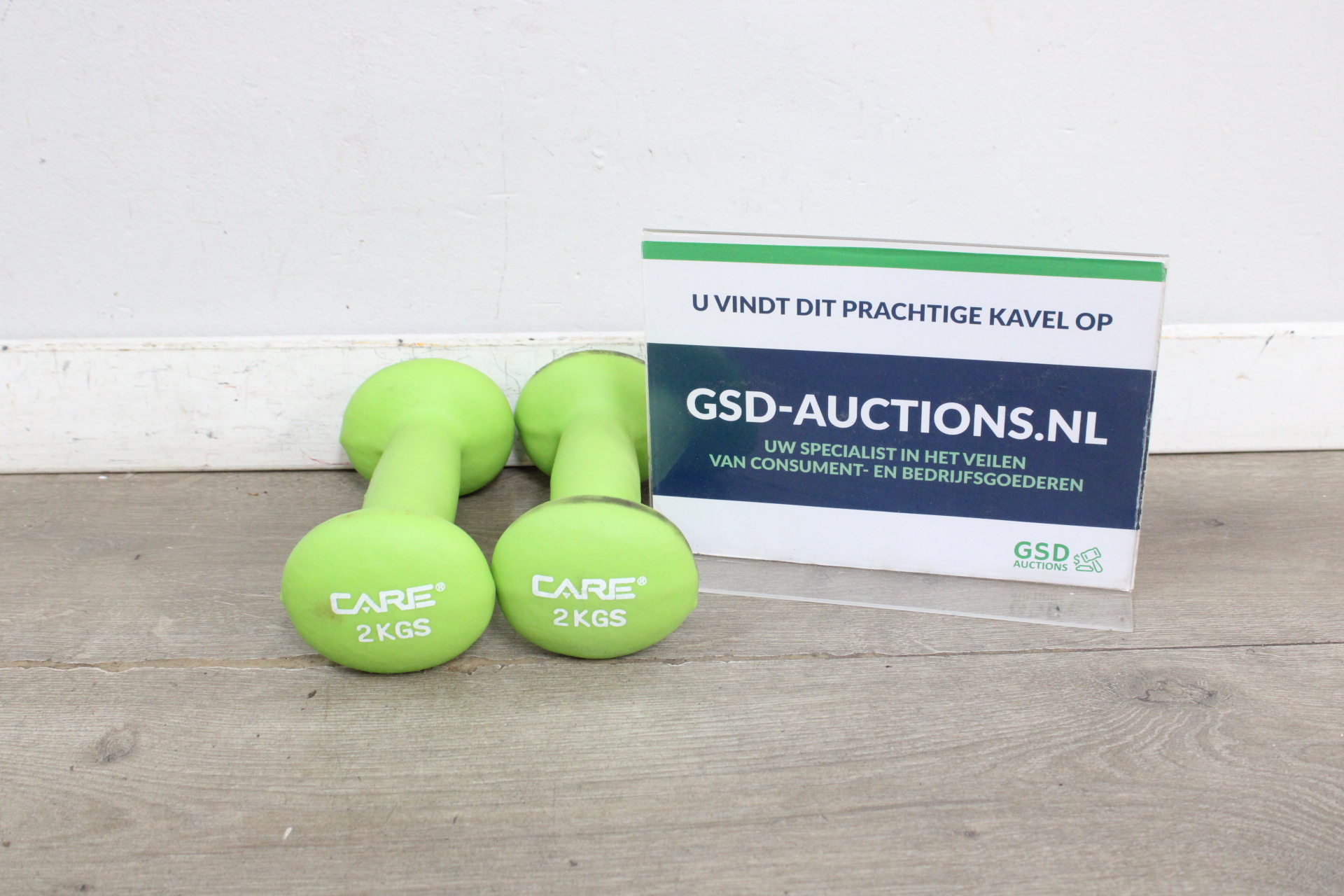 Set groene CARE 2 KGS dumbbells'' – kavel bij GSD Auctions, Zoeterwoude