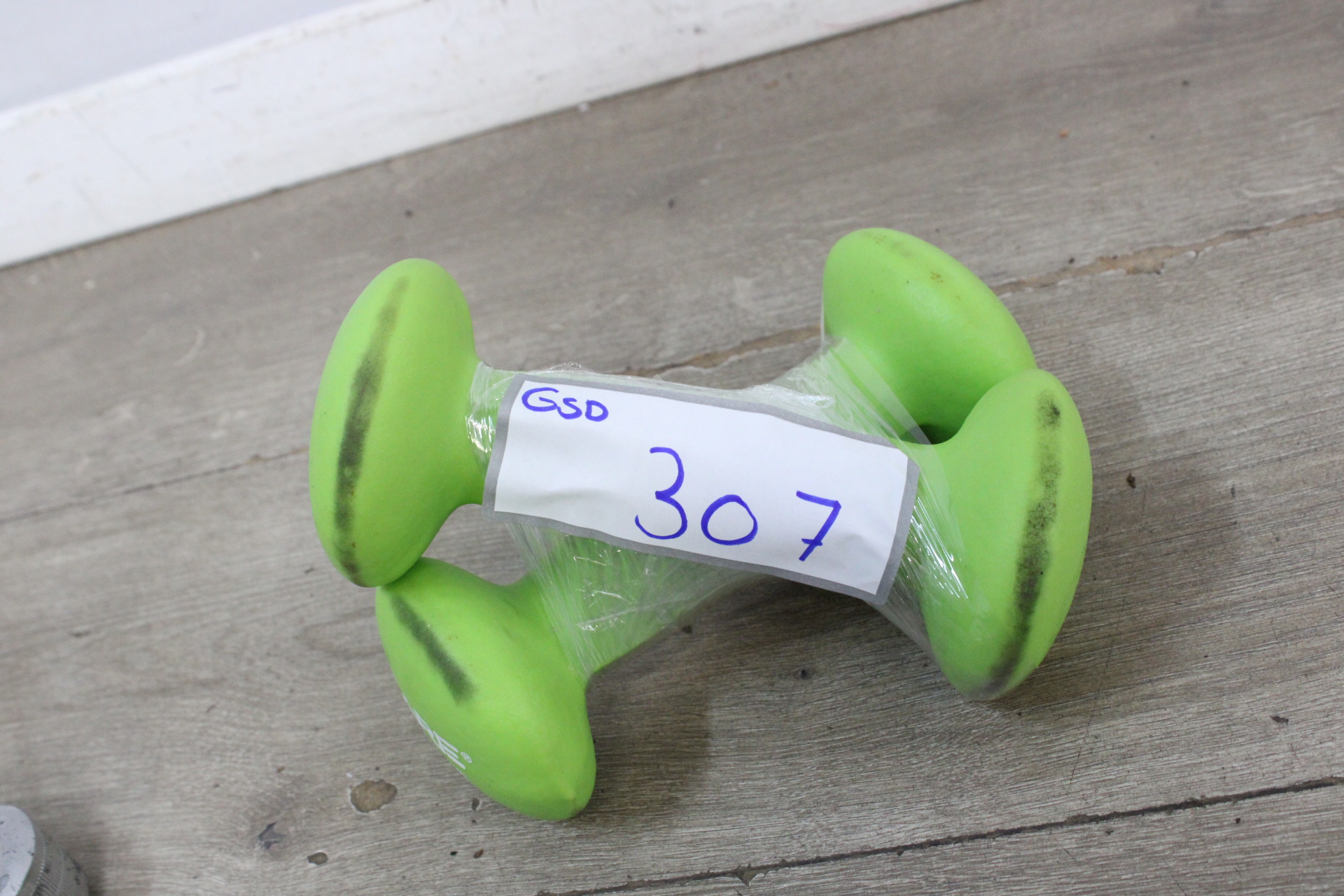 Set groene CARE 2 KGS dumbbells'' – foto 9 – kavel bij GSD Auctions, Zoeterwoude