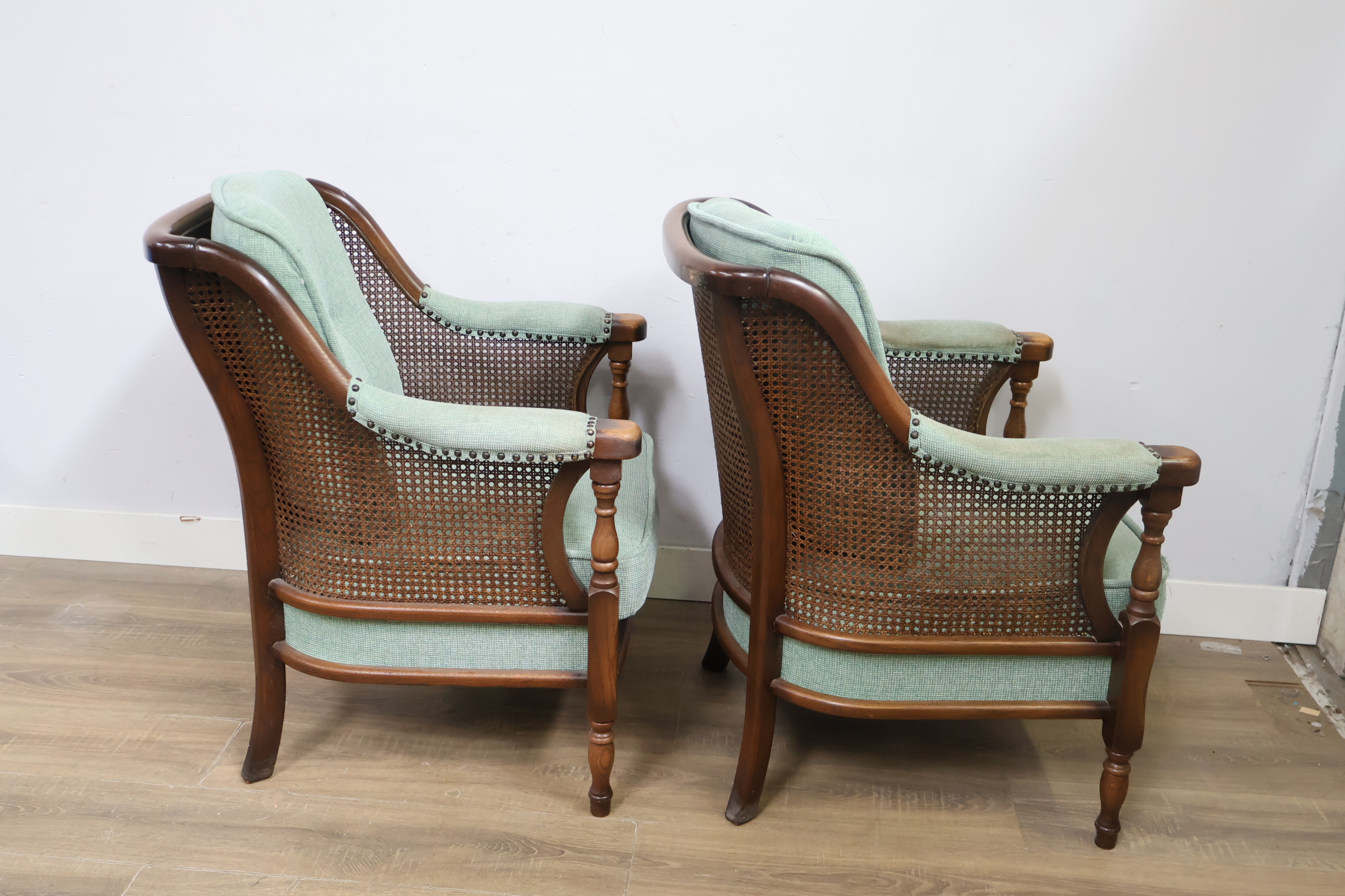 Set van 2 vintage houten/rotan fauteuils'' – foto 4 – kavel bij GSD Auctions, Zoeterwoude