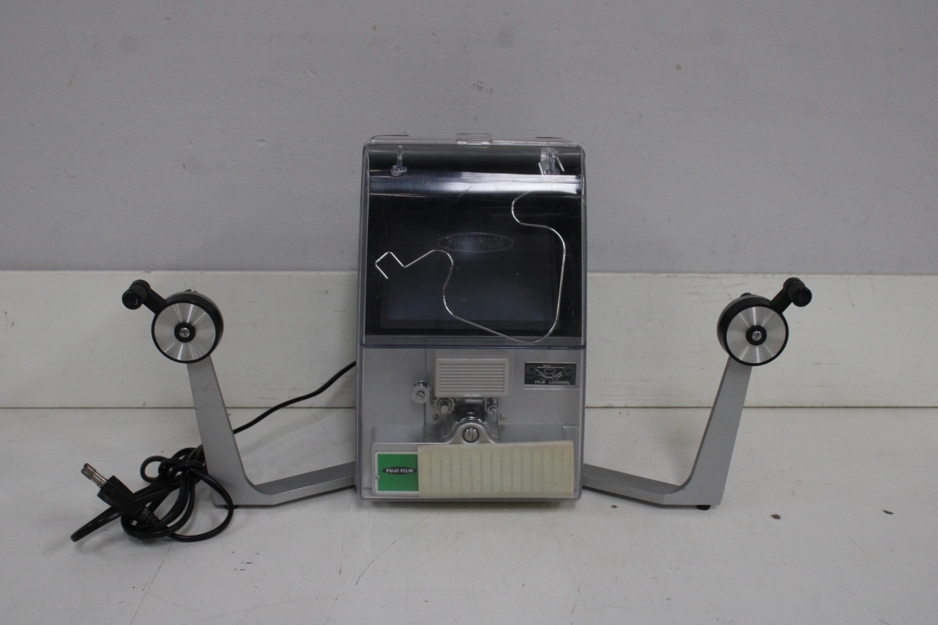 Fuji Film filmopspoelapparaat'' – foto 3 – kavel bij GSD Auctions, Zoeterwoude