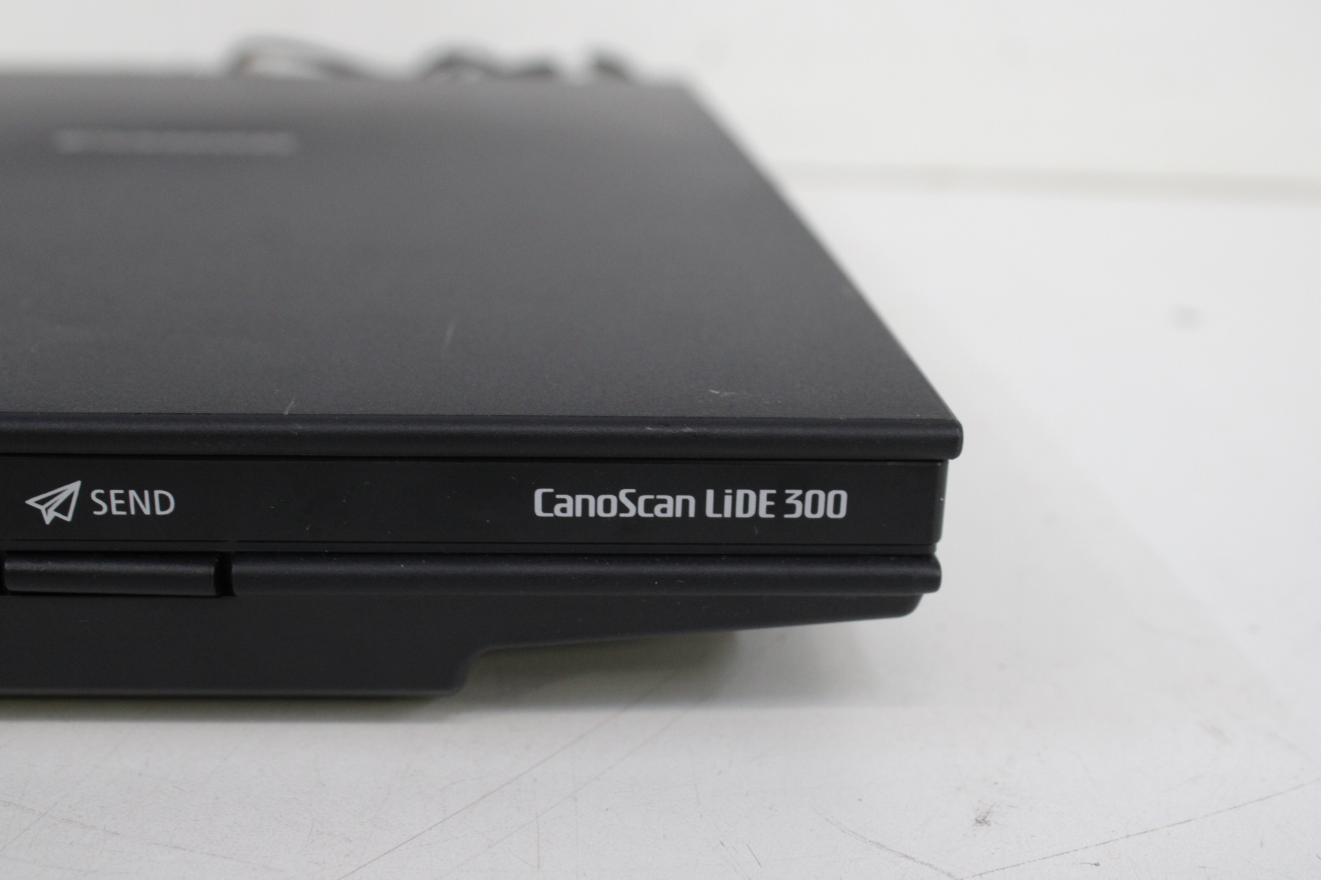 Canon CanoScan LiDE 300 Scanner'' – foto 5 – kavel bij GSD Auctions, Zoeterwoude