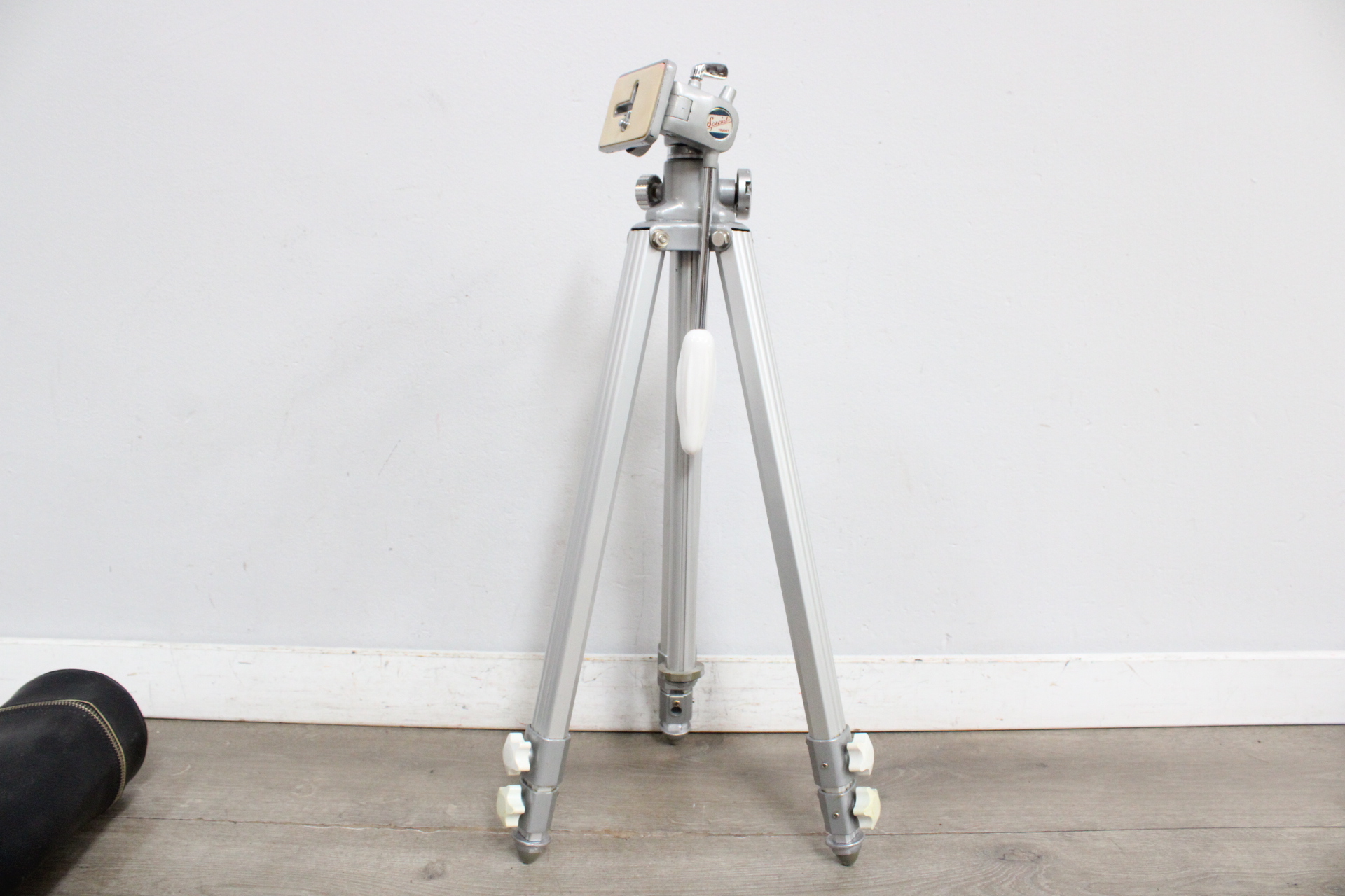 Vintage Specura statief met draagtas'' – foto 4 – kavel bij GSD Auctions, Zoeterwoude
