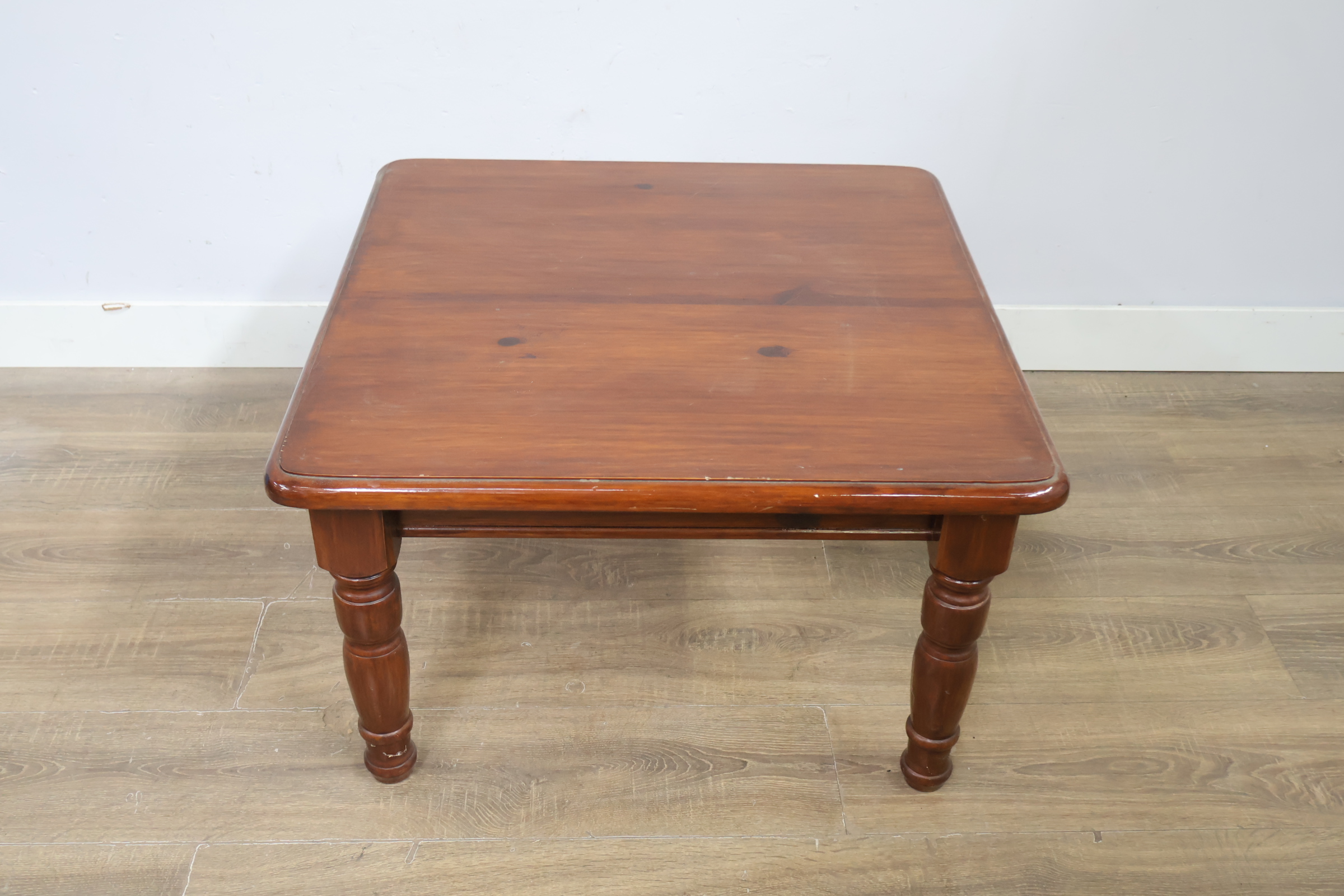 Houten salontafel, Bijzettafel'' – foto 6 – kavel bij GSD Auctions, Zoeterwoude