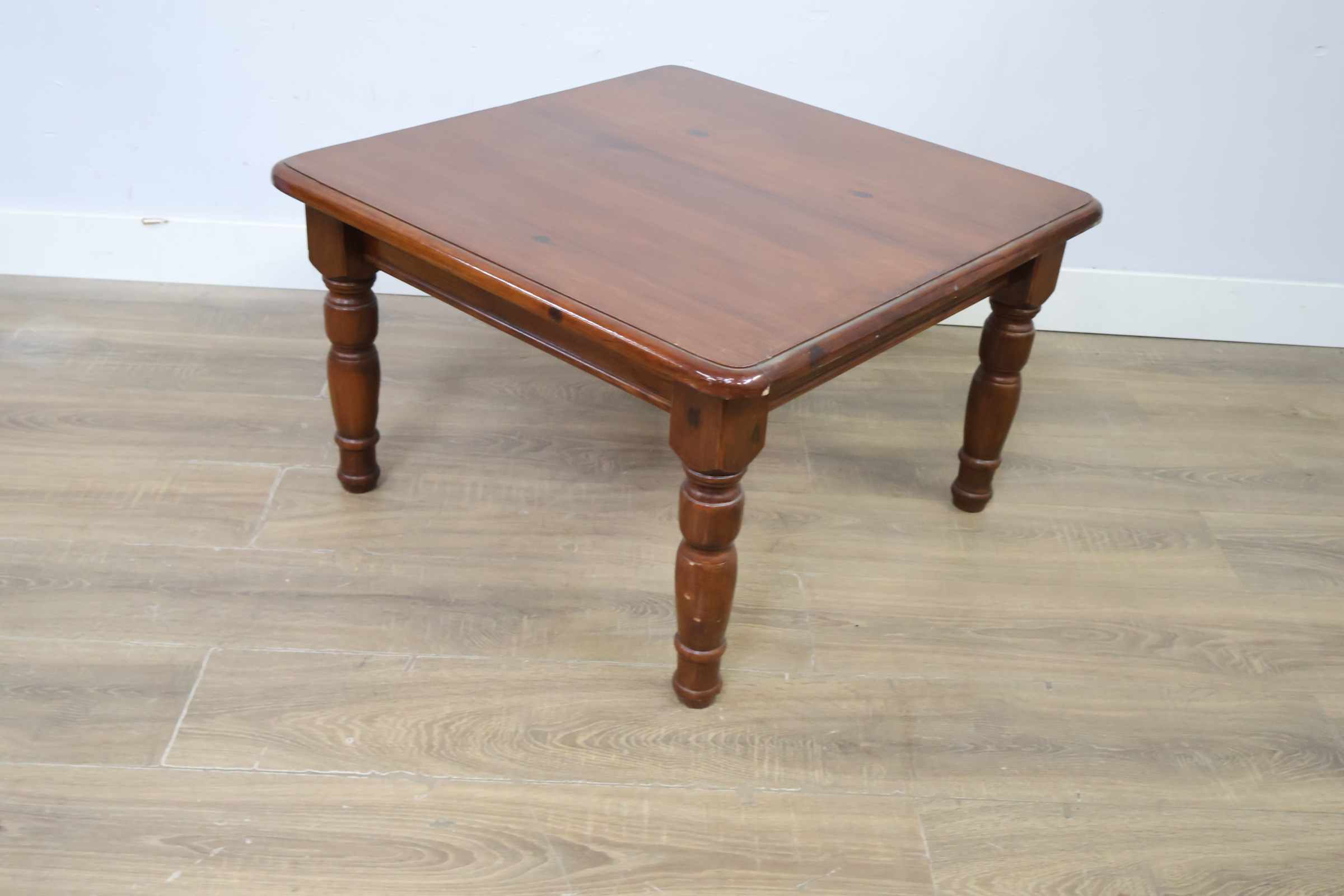 Houten salontafel, Bijzettafel'' – foto 9 – kavel bij GSD Auctions, Zoeterwoude