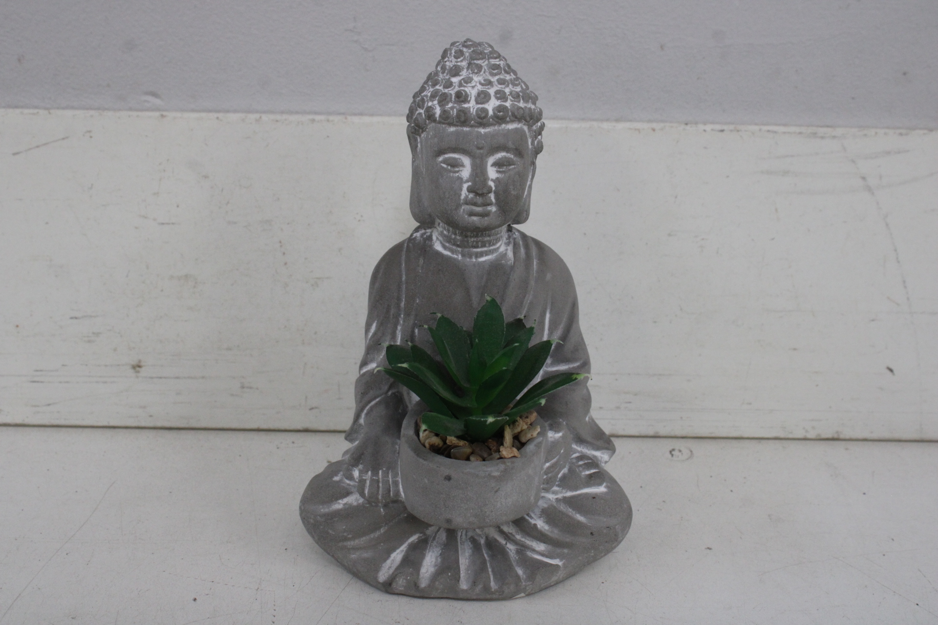 Set van twee Boeddha plantenhouders'' – foto 4 – kavel bij GSD Auctions, Zoeterwoude