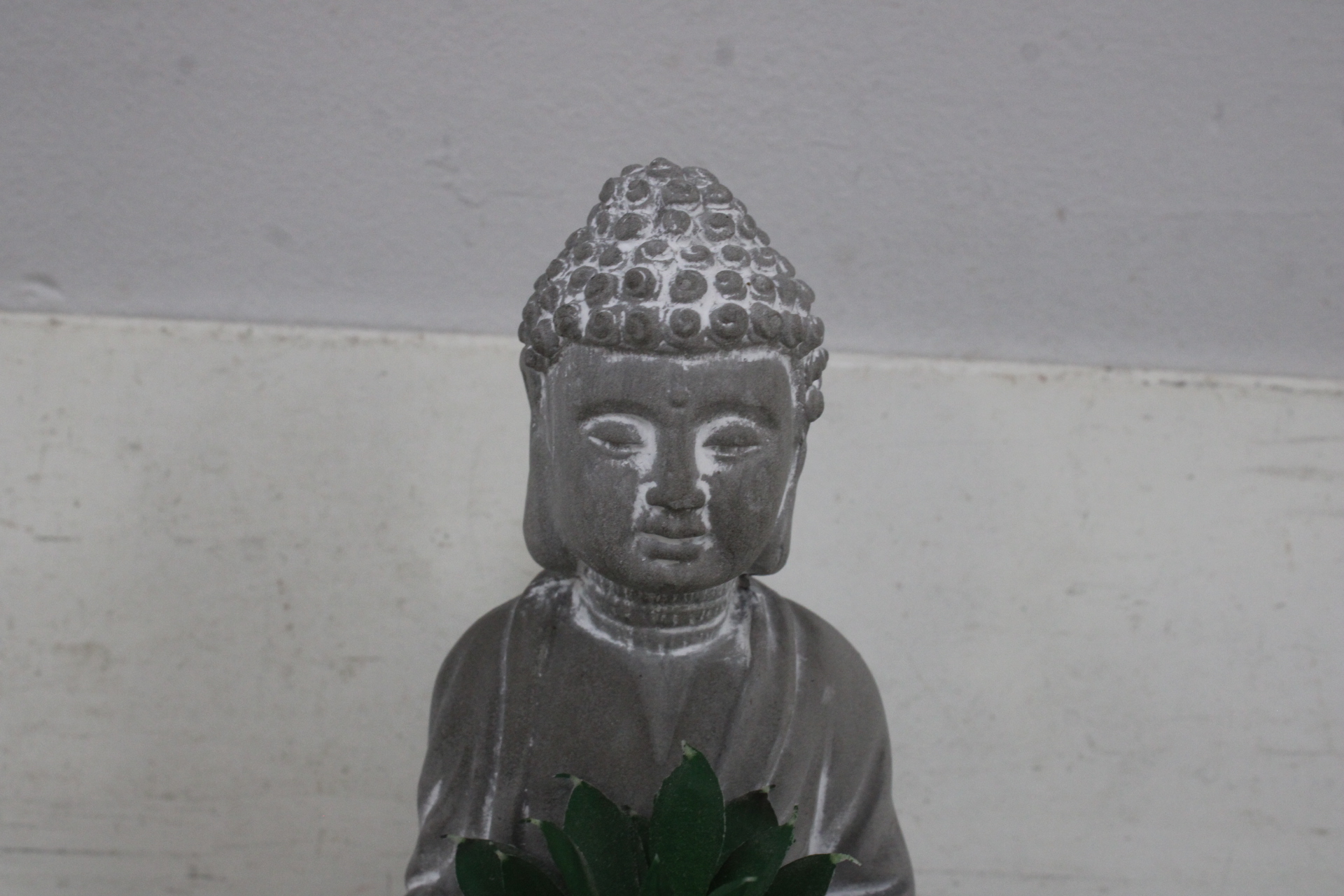 Set van twee Boeddha plantenhouders'' – foto 5 – kavel bij GSD Auctions, Zoeterwoude