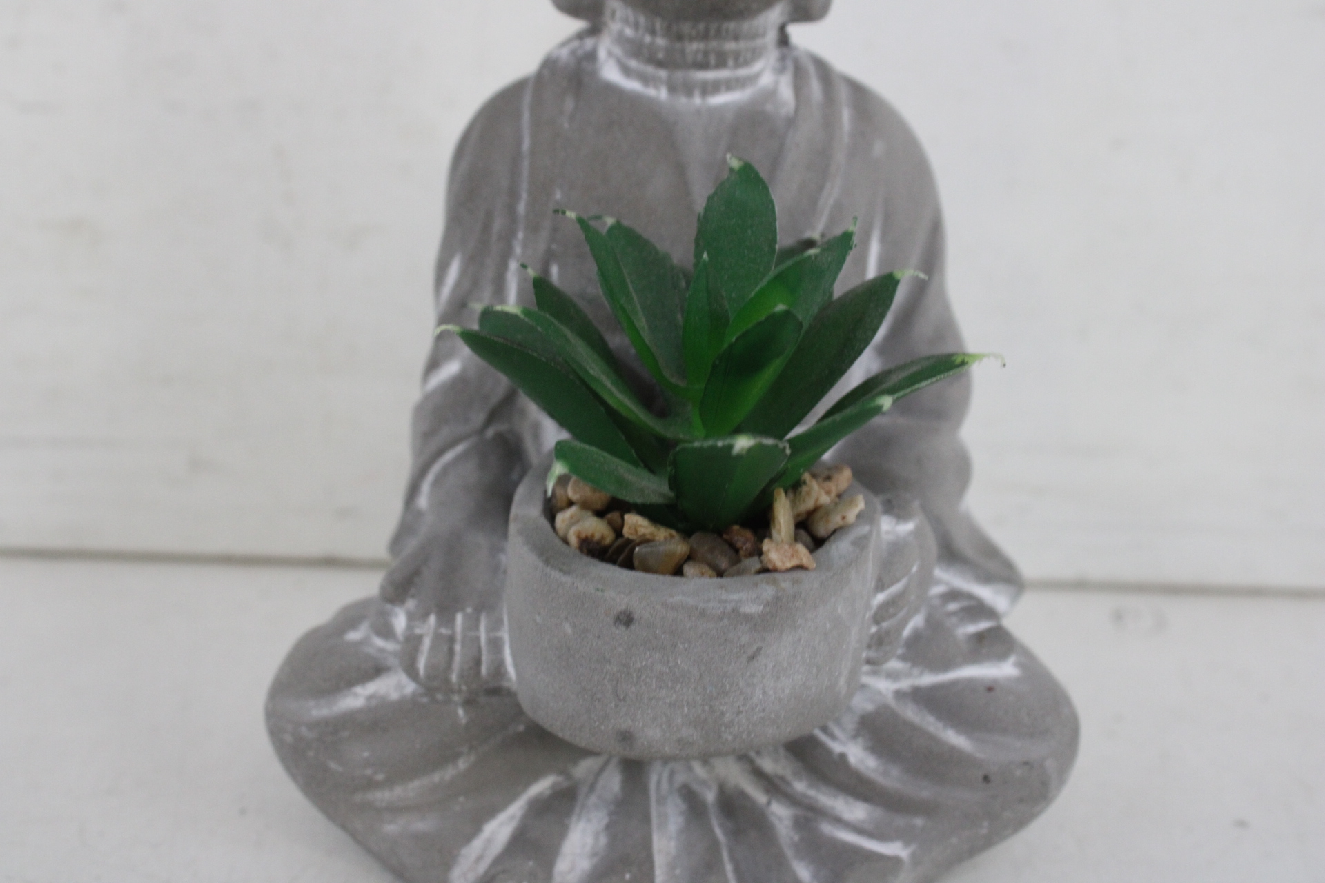 Set van twee Boeddha plantenhouders'' – foto 6 – kavel bij GSD Auctions, Zoeterwoude