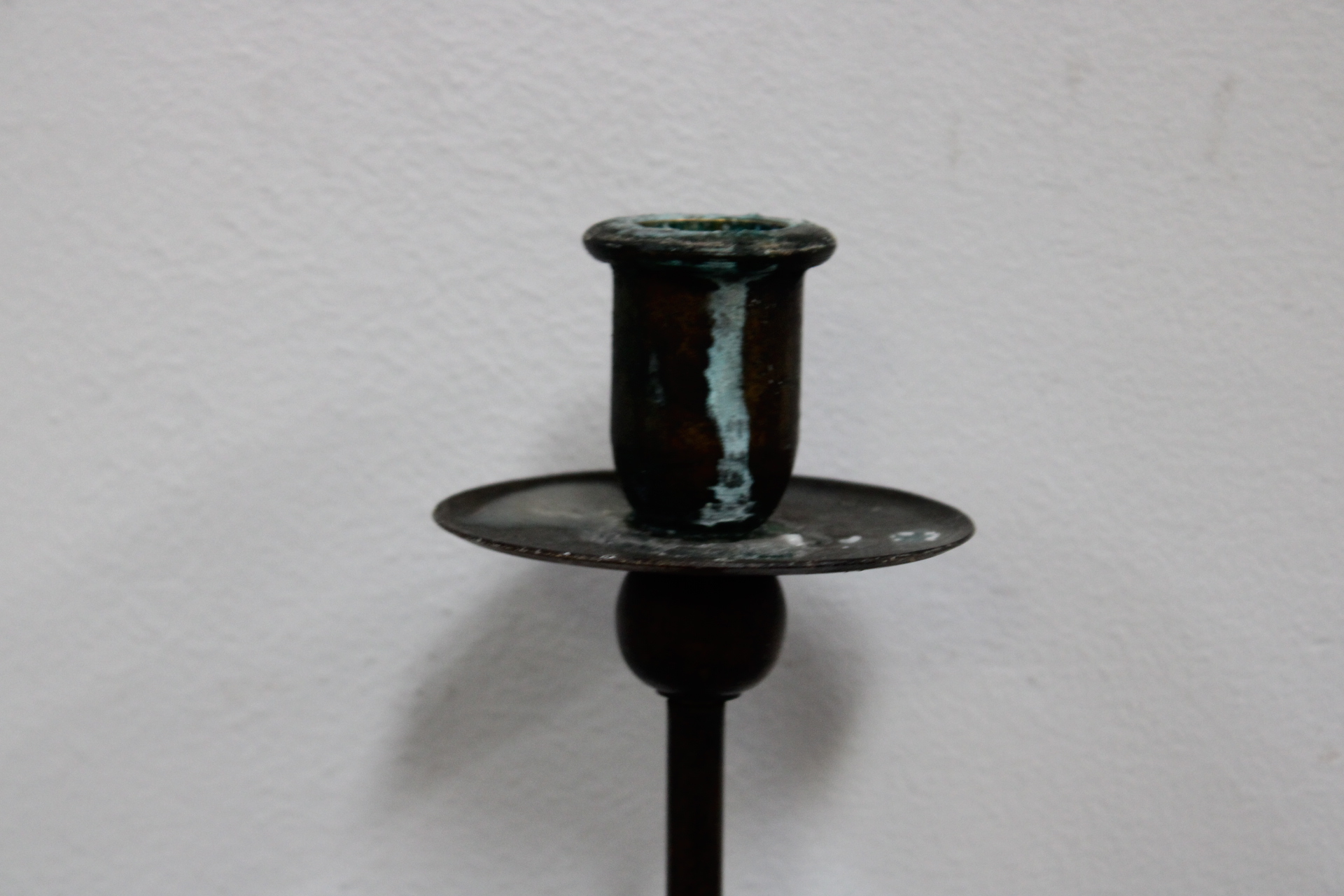 Smeedijzeren kandelaar hoge staand model'' – foto 3 – kavel bij GSD Auctions, Zoeterwoude