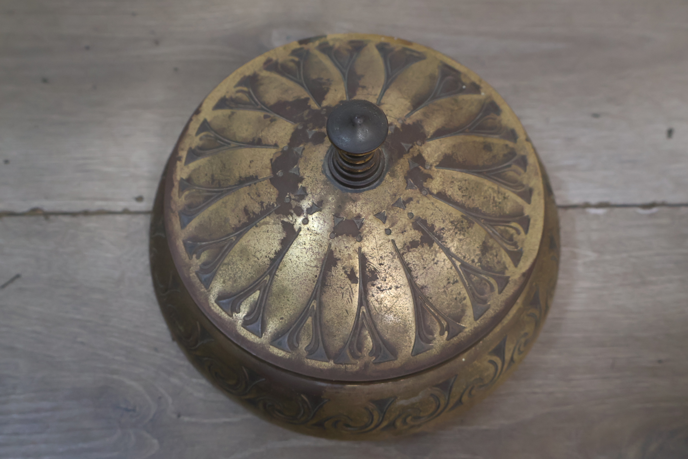 Antieke messing dekselpot – foto 6 – kavel bij GSD Auctions, Zoeterwoude