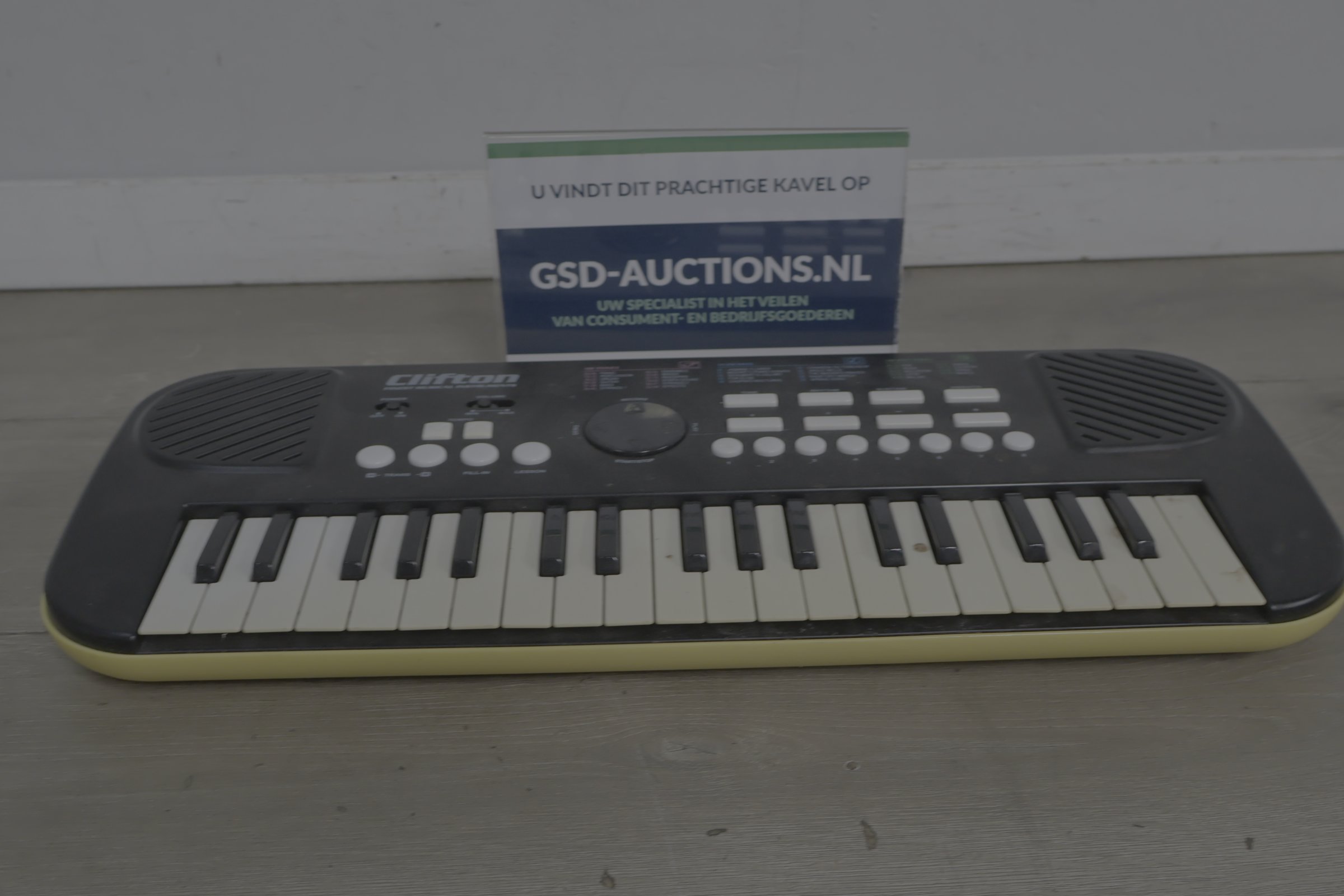 Elektronisch Clifton keyboard – foto 2 – kavel bij GSD Auctions, Zoeterwoude