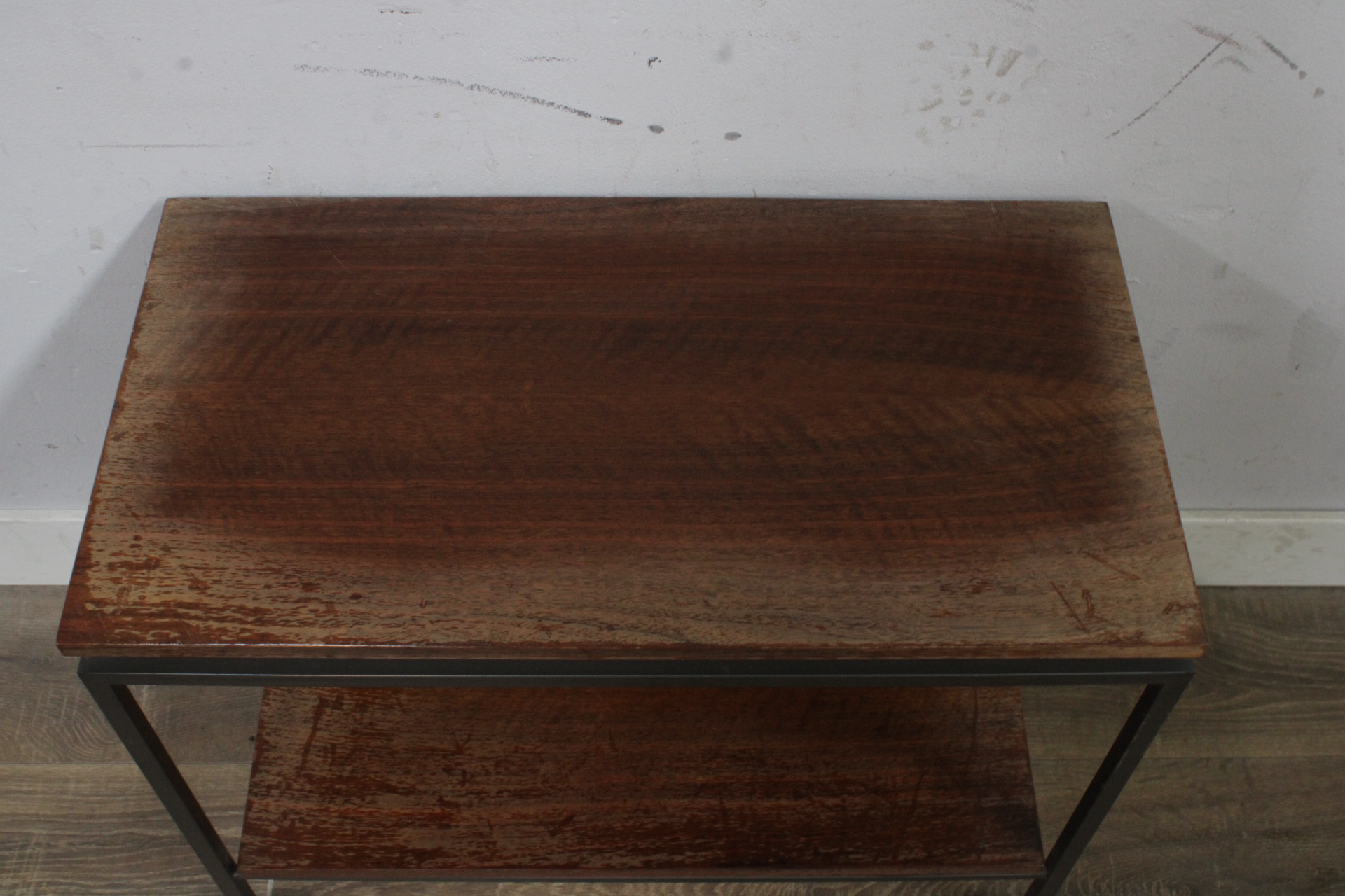 Vintage metalen trolley met houten fineerbladen – foto 3 – kavel bij GSD Auctions, Zoeterwoude