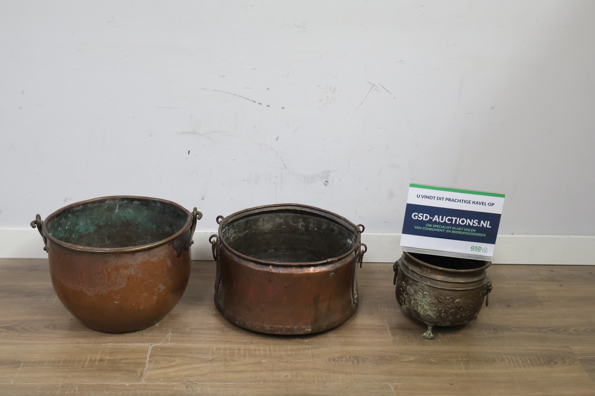 Set van drie koperen ketels – foto 2 – kavel bij GSD Auctions, Zoeterwoude