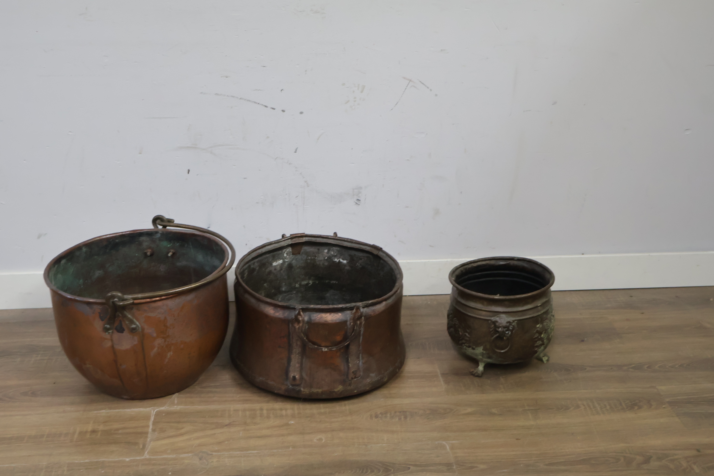 Set van drie koperen ketels – foto 3 – kavel bij GSD Auctions, Zoeterwoude