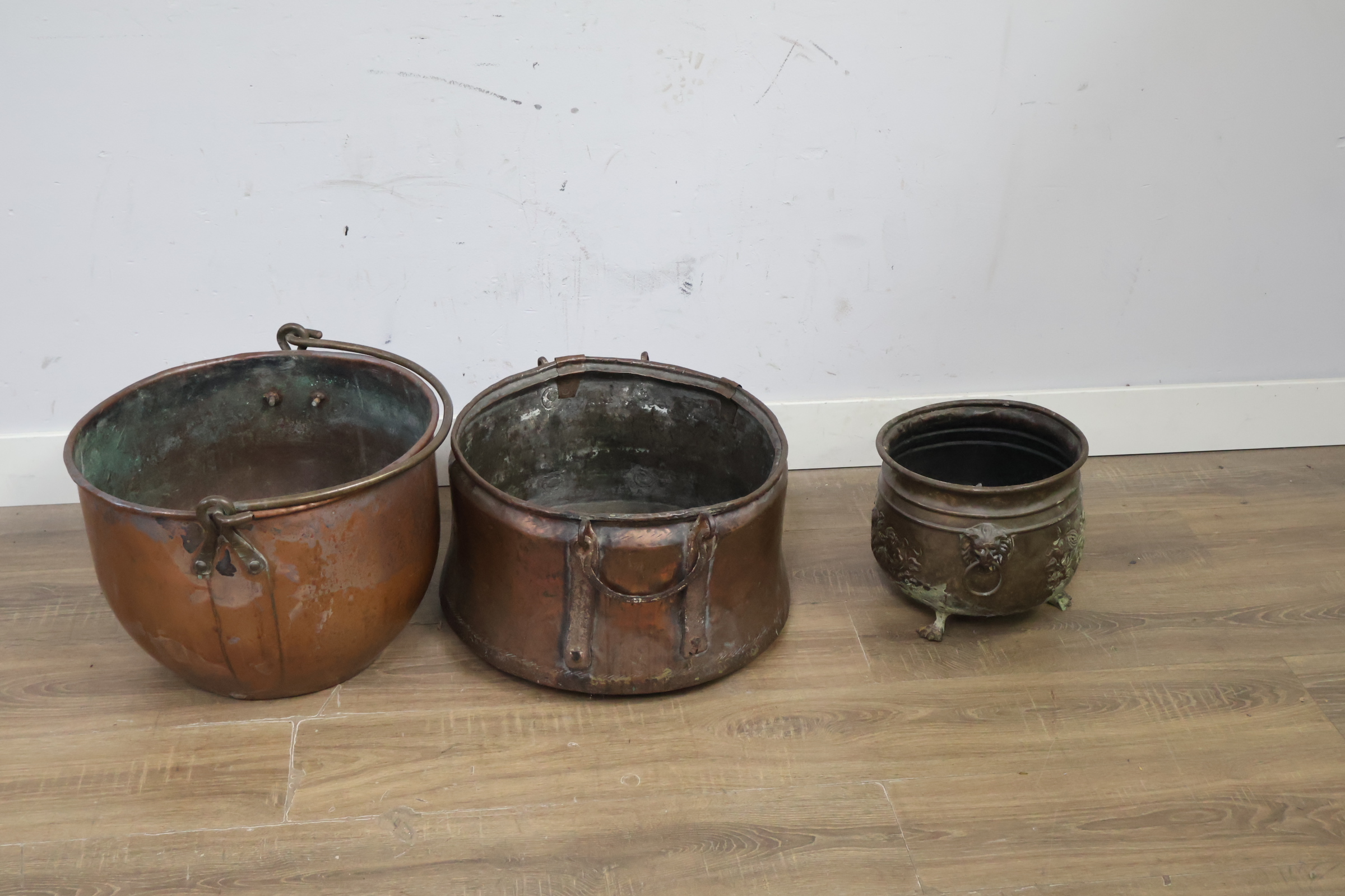Set van drie koperen ketels – foto 4 – kavel bij GSD Auctions, Zoeterwoude