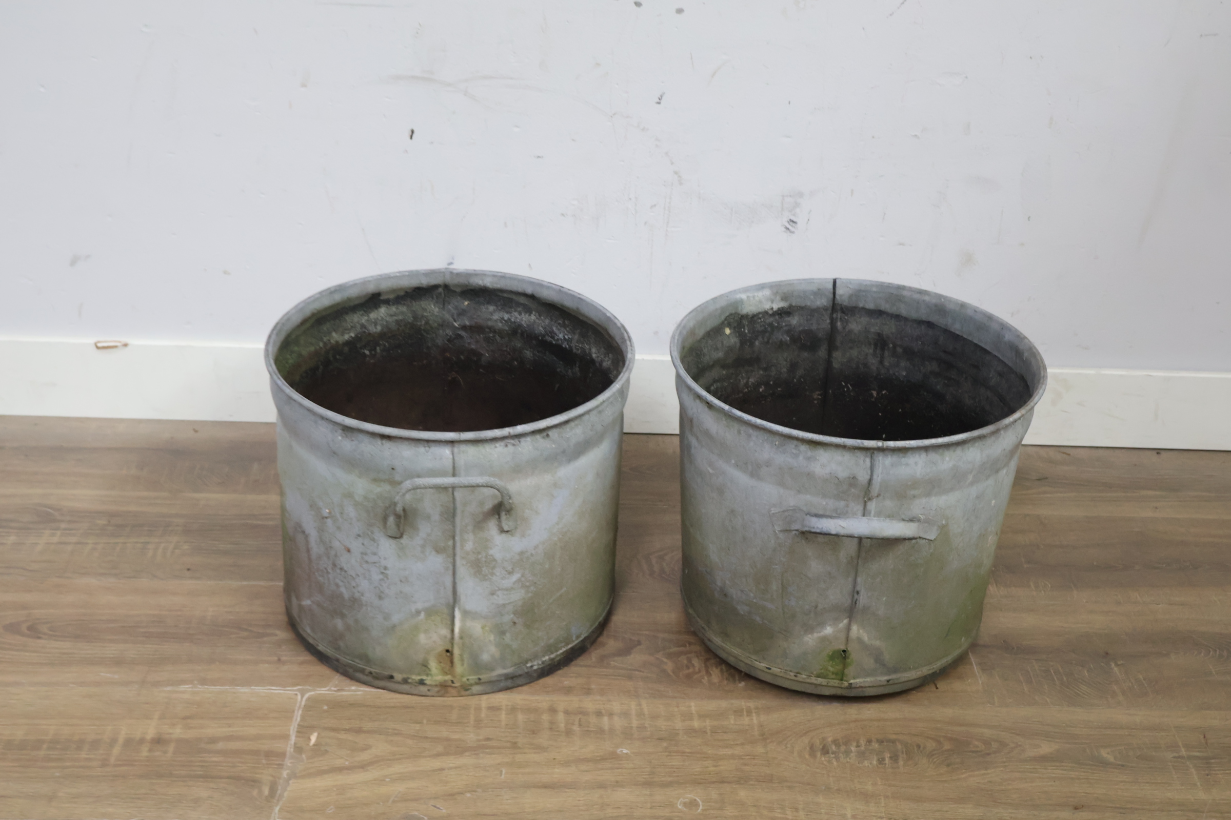 Set Zinken oude emmers – foto 3 – kavel bij GSD Auctions, Zoeterwoude