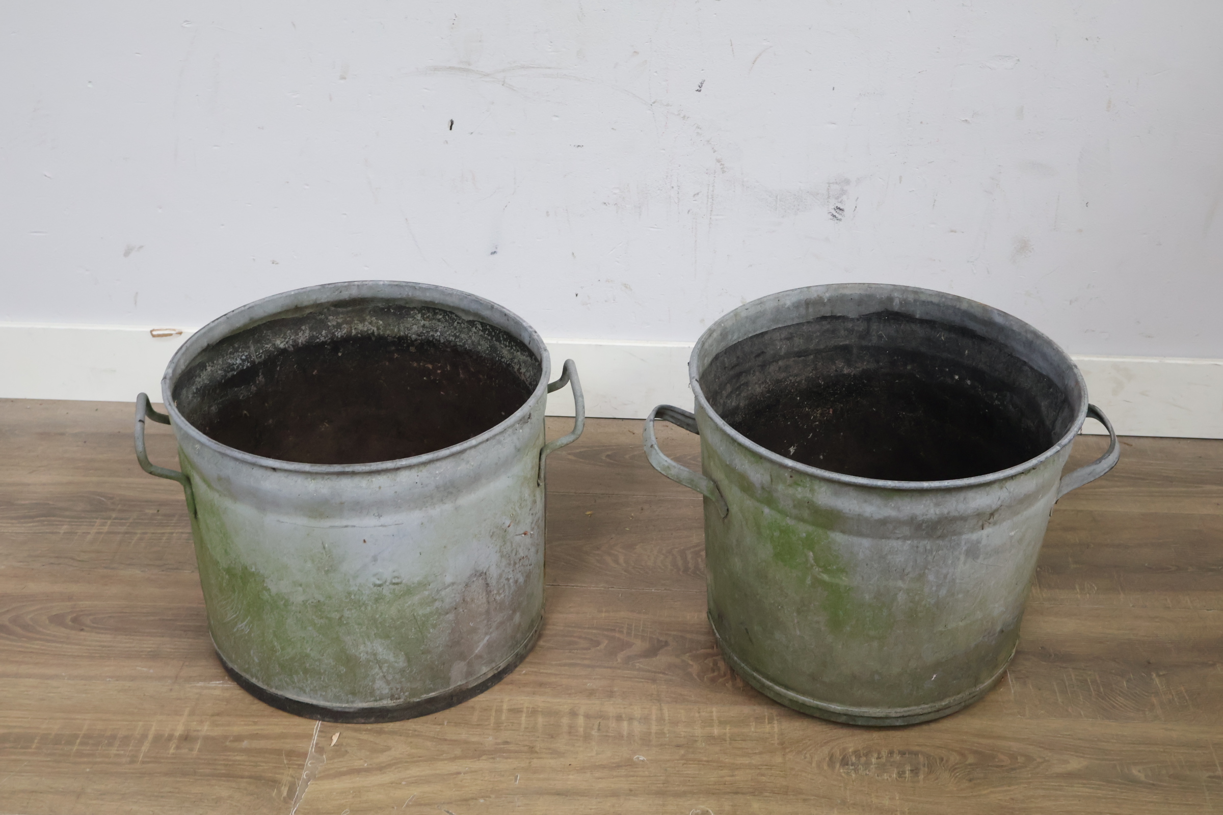 Set Zinken oude emmers – foto 6 – kavel bij GSD Auctions, Zoeterwoude