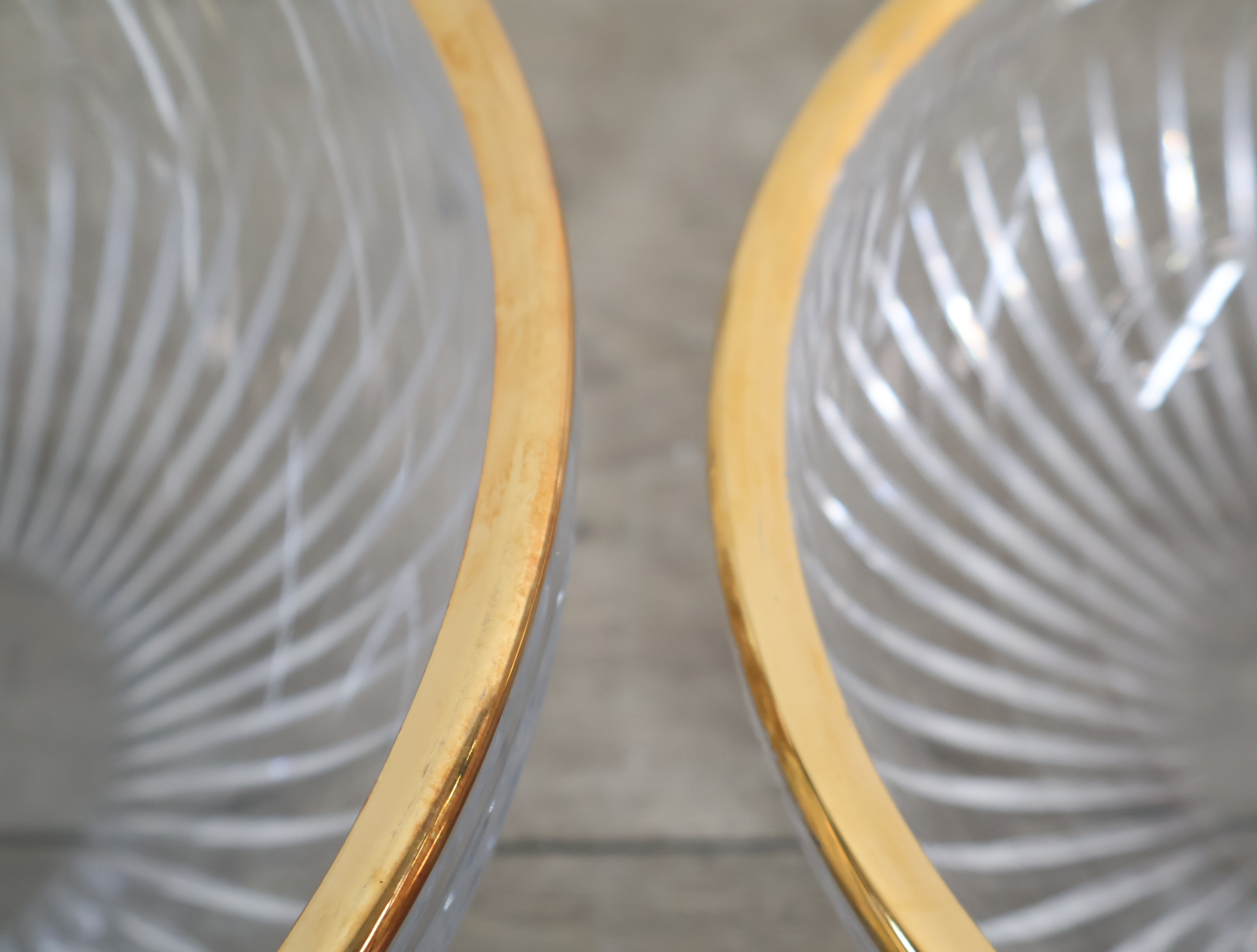 Set van 2 Kristallen Marquis kommen met gouden rand – foto 6 – kavel bij GSD Auctions, Zoeterwoude