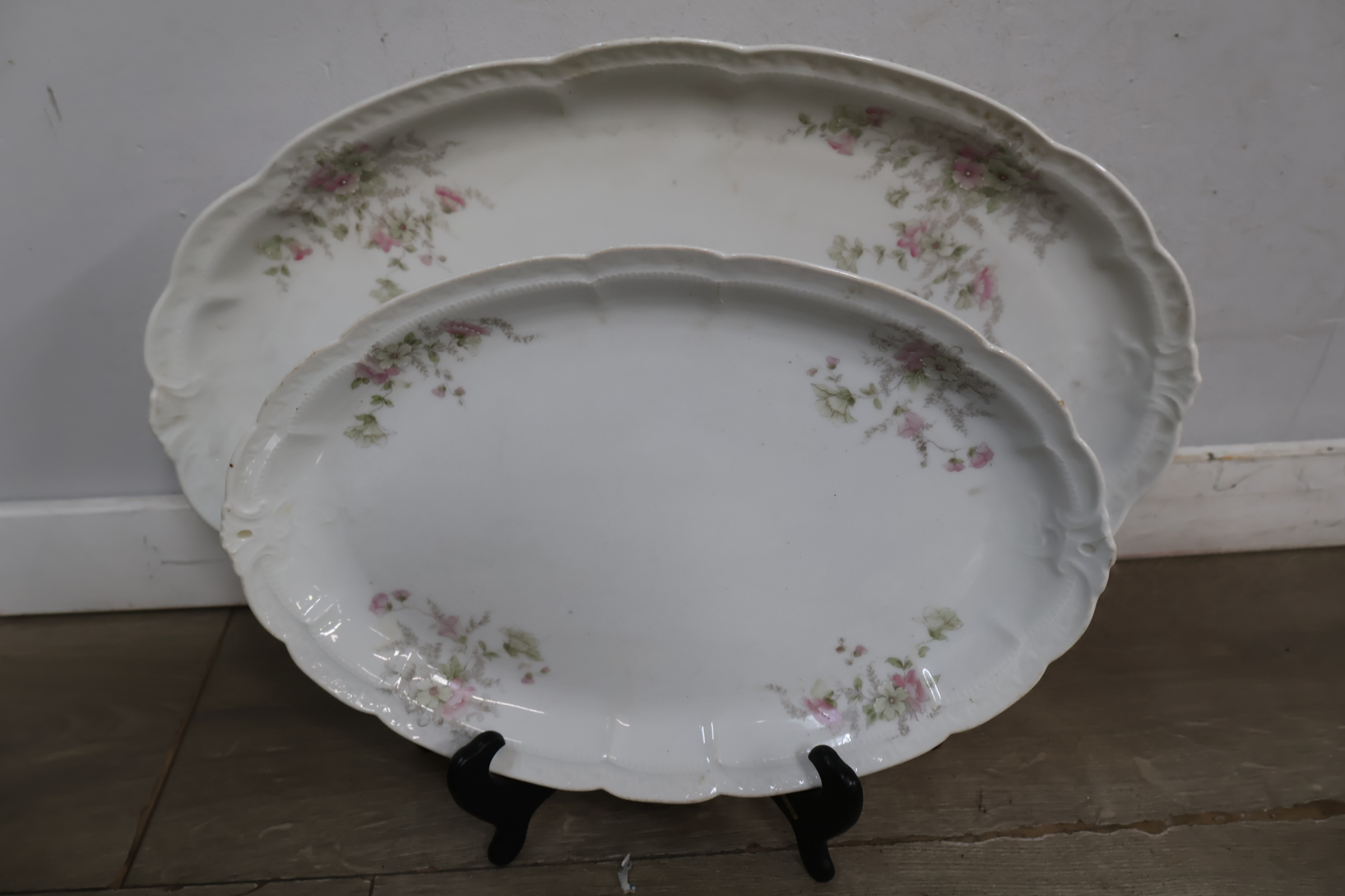 Groot Porselein servies met bloemenmotief - Orleans Bavaria – foto 10 – kavel bij GSD Auctions, Zoeterwoude