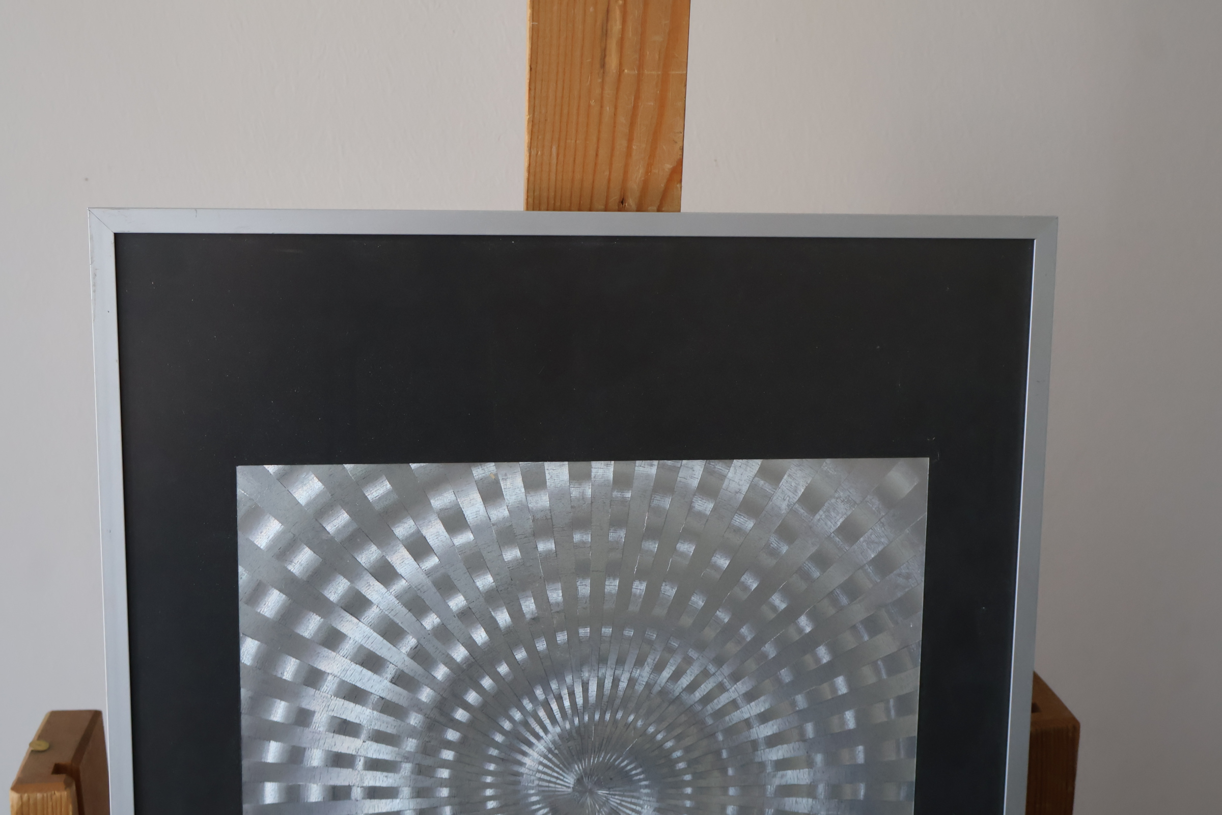 Abstract wanddecoratie met spiraalpatroon – foto 4 – kavel bij GSD Auctions, Zoeterwoude