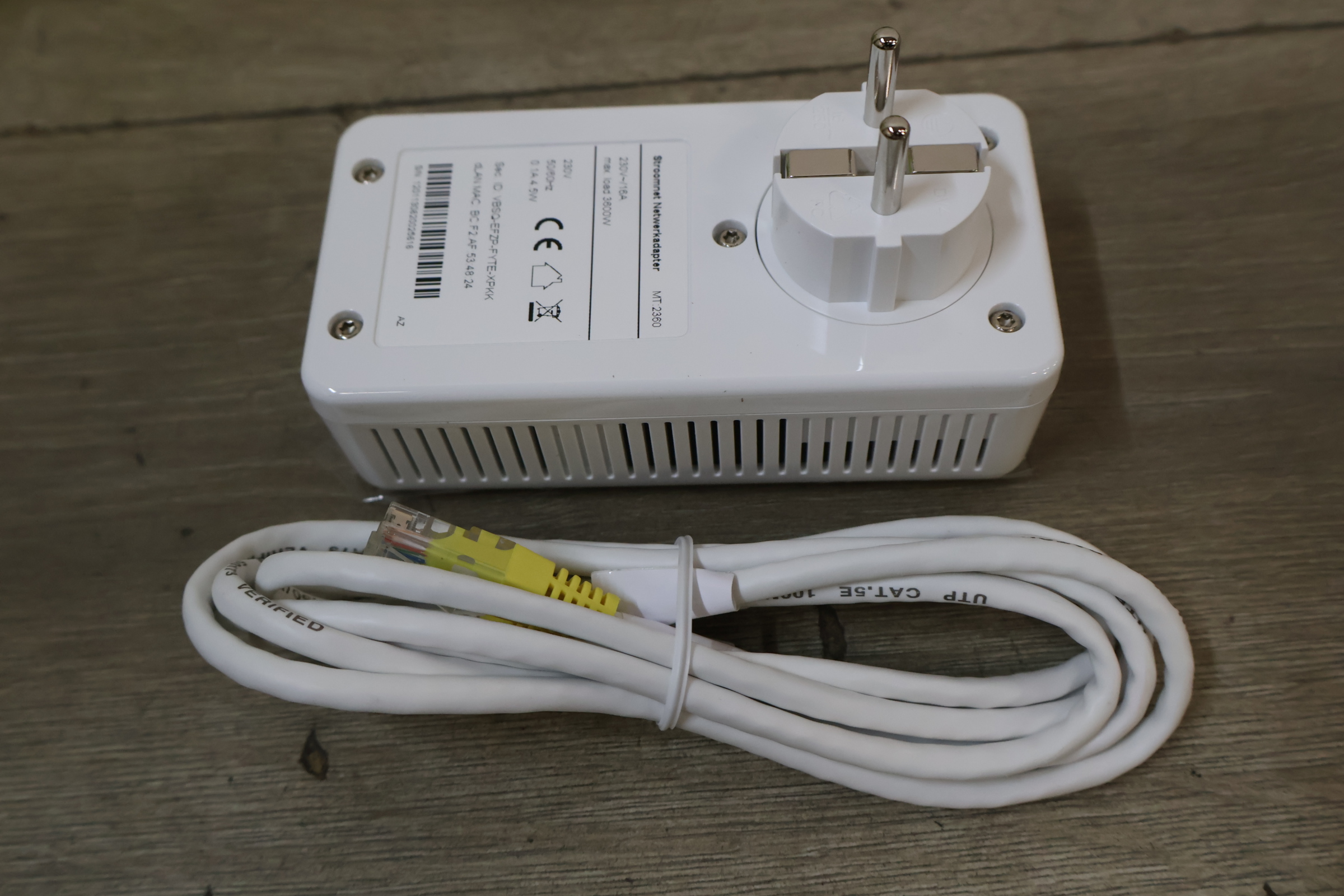 KPN Draadloze Verbindingsadapter met handleiding en kabels – foto 8 – kavel bij GSD Auctions, Zoeterwoude